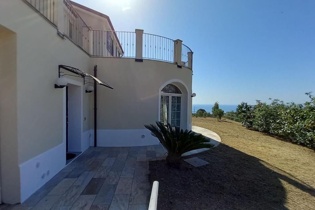 Paradise house with sea view and quiet. view 4