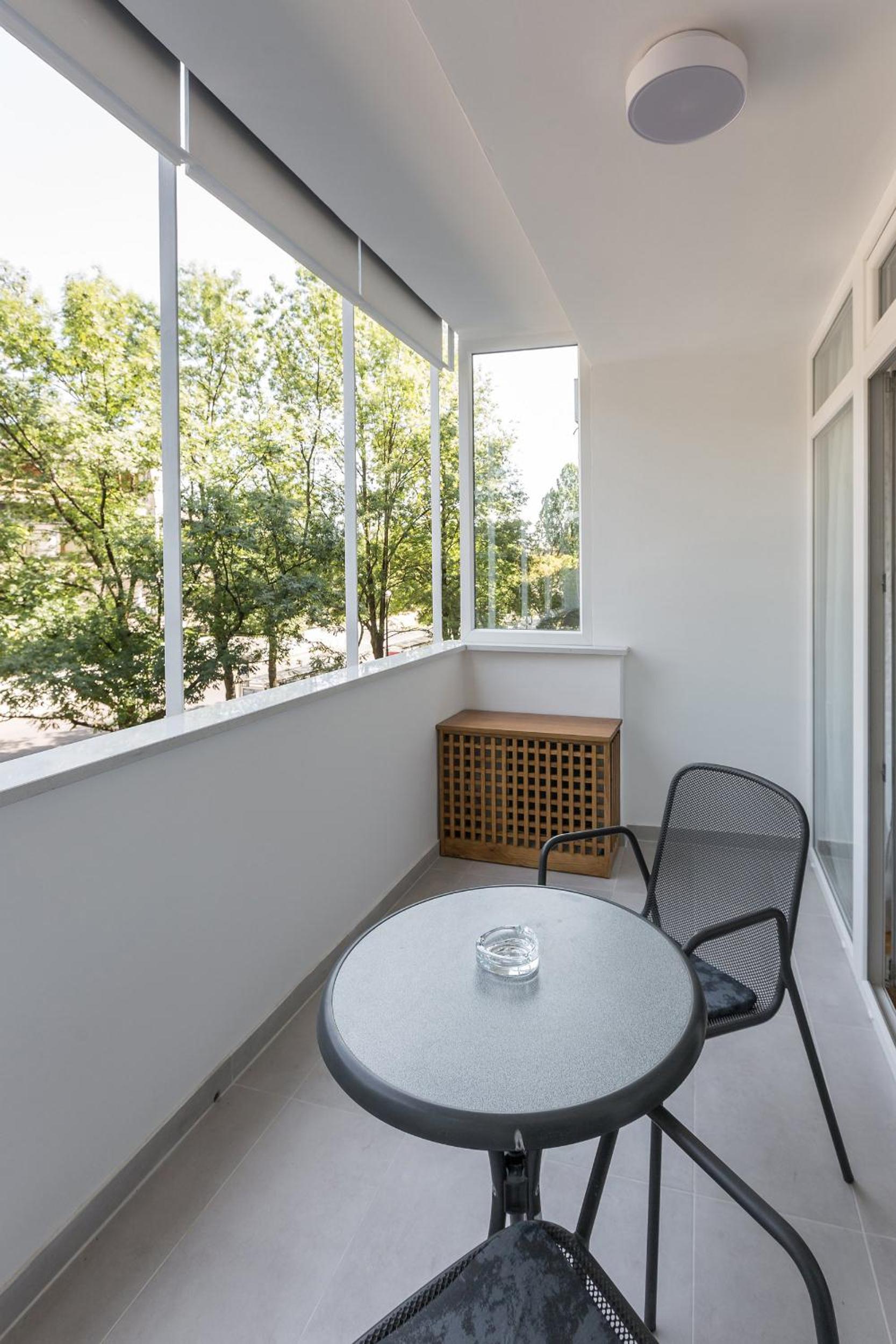 Miramare en Zagreb — balance & terrace
