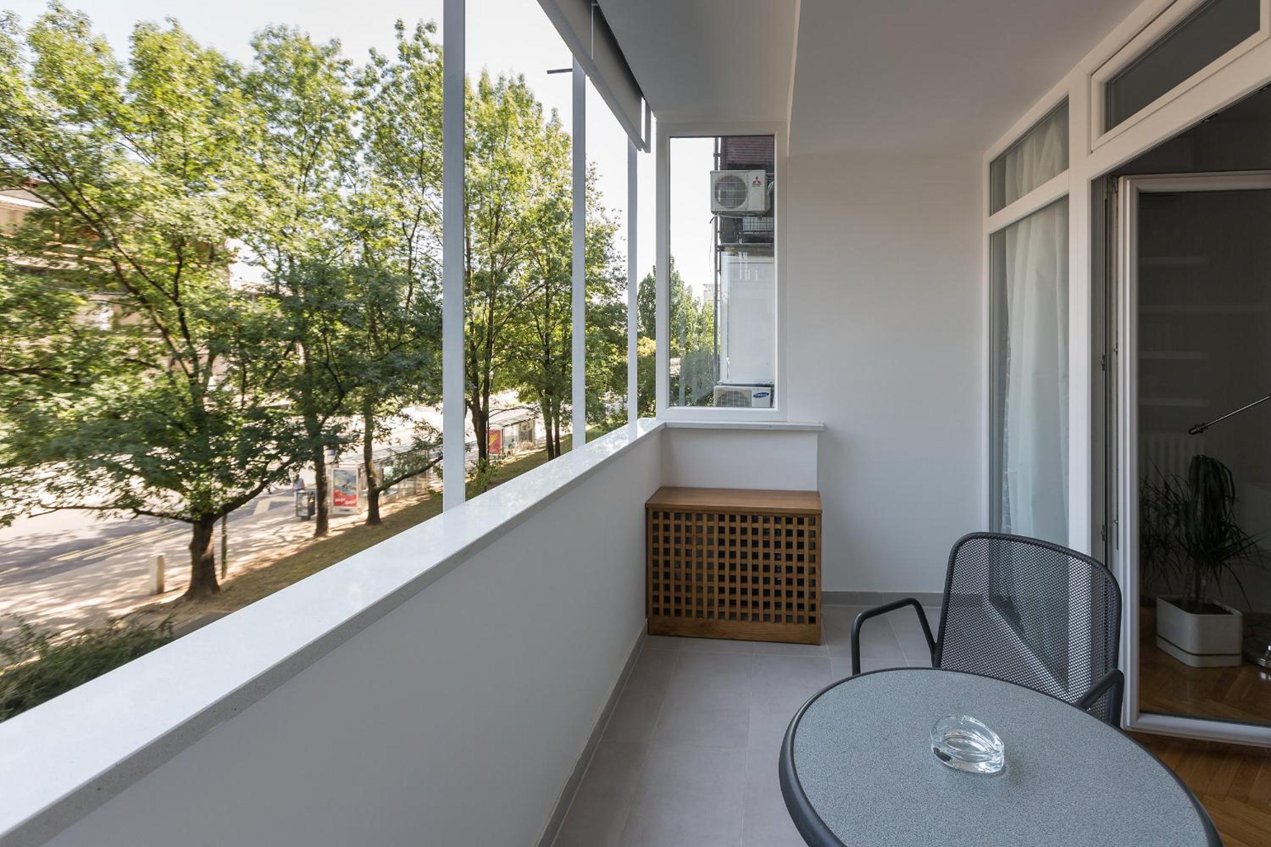 Miramare en Zagreb — balance & terrace
