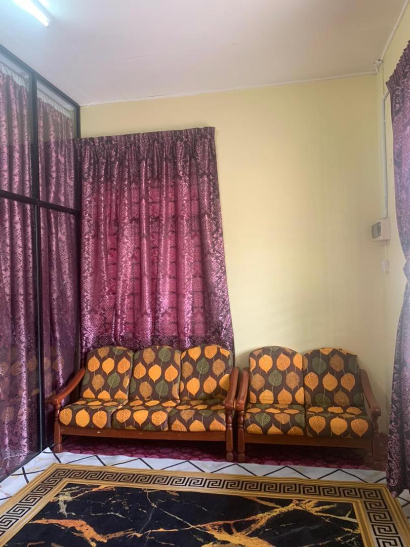 Tina Homestay Budget