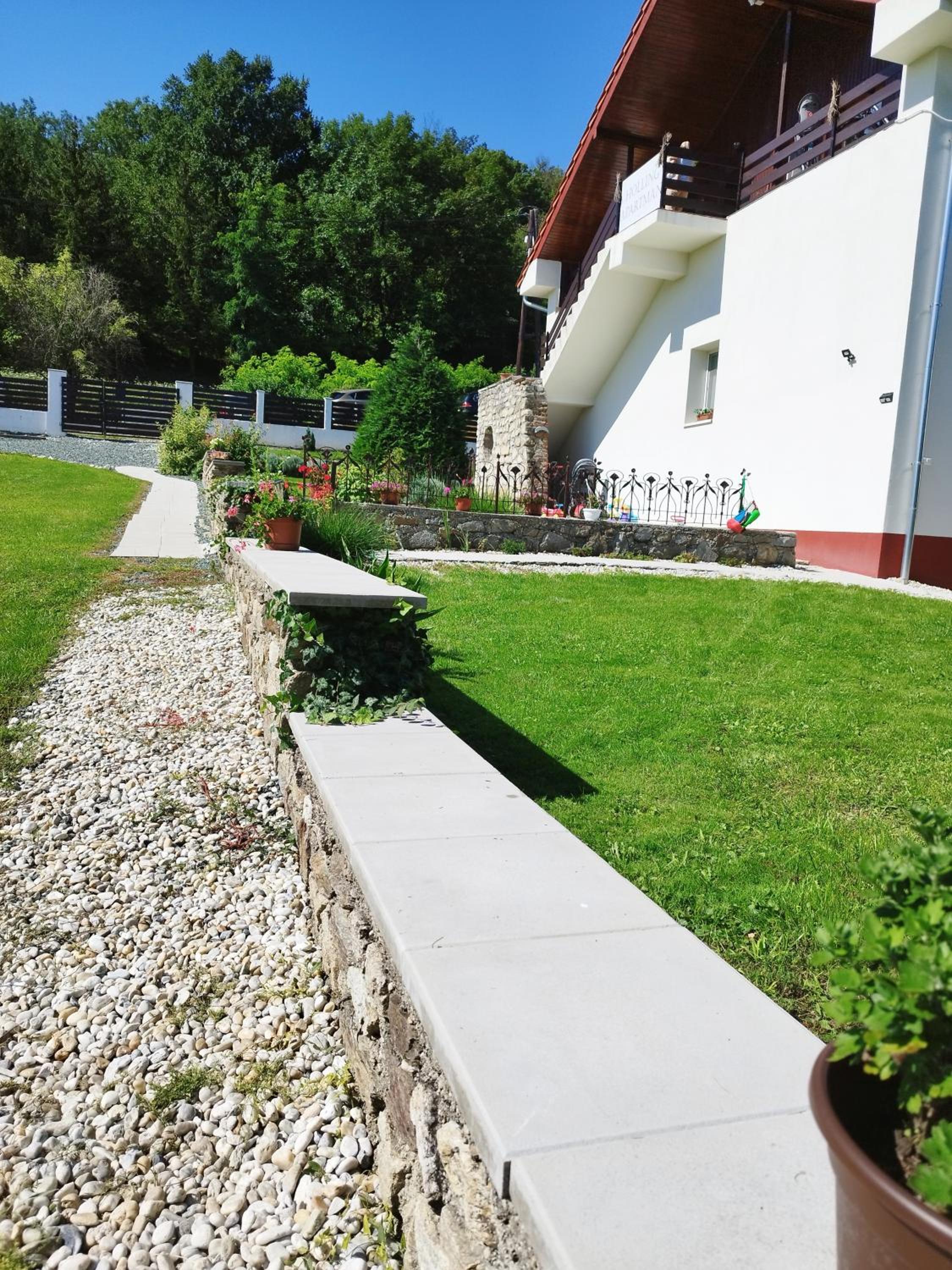Holling apartman