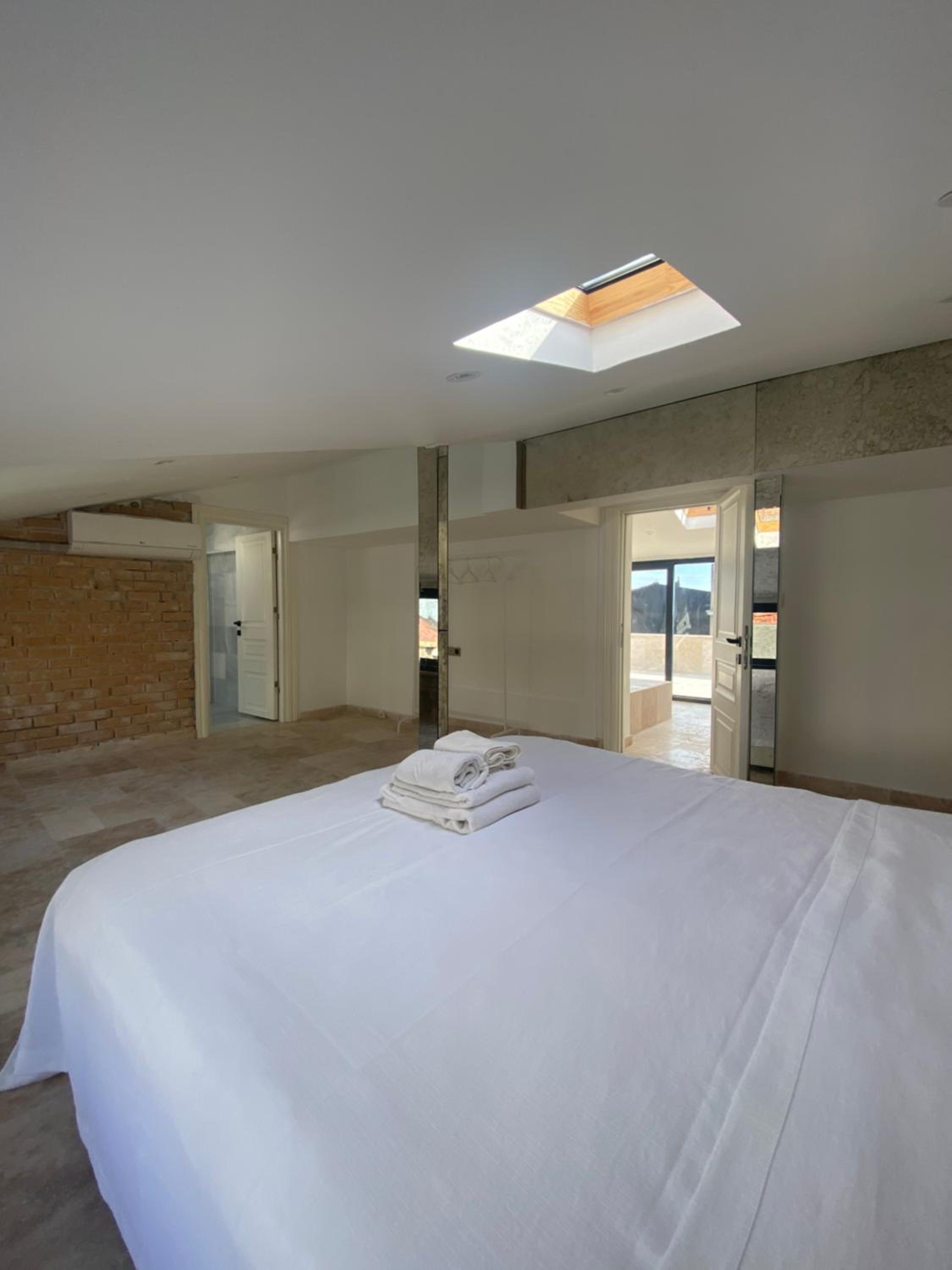 AB Residences-Cihangir Luxury Diamond Apartment - Image 25