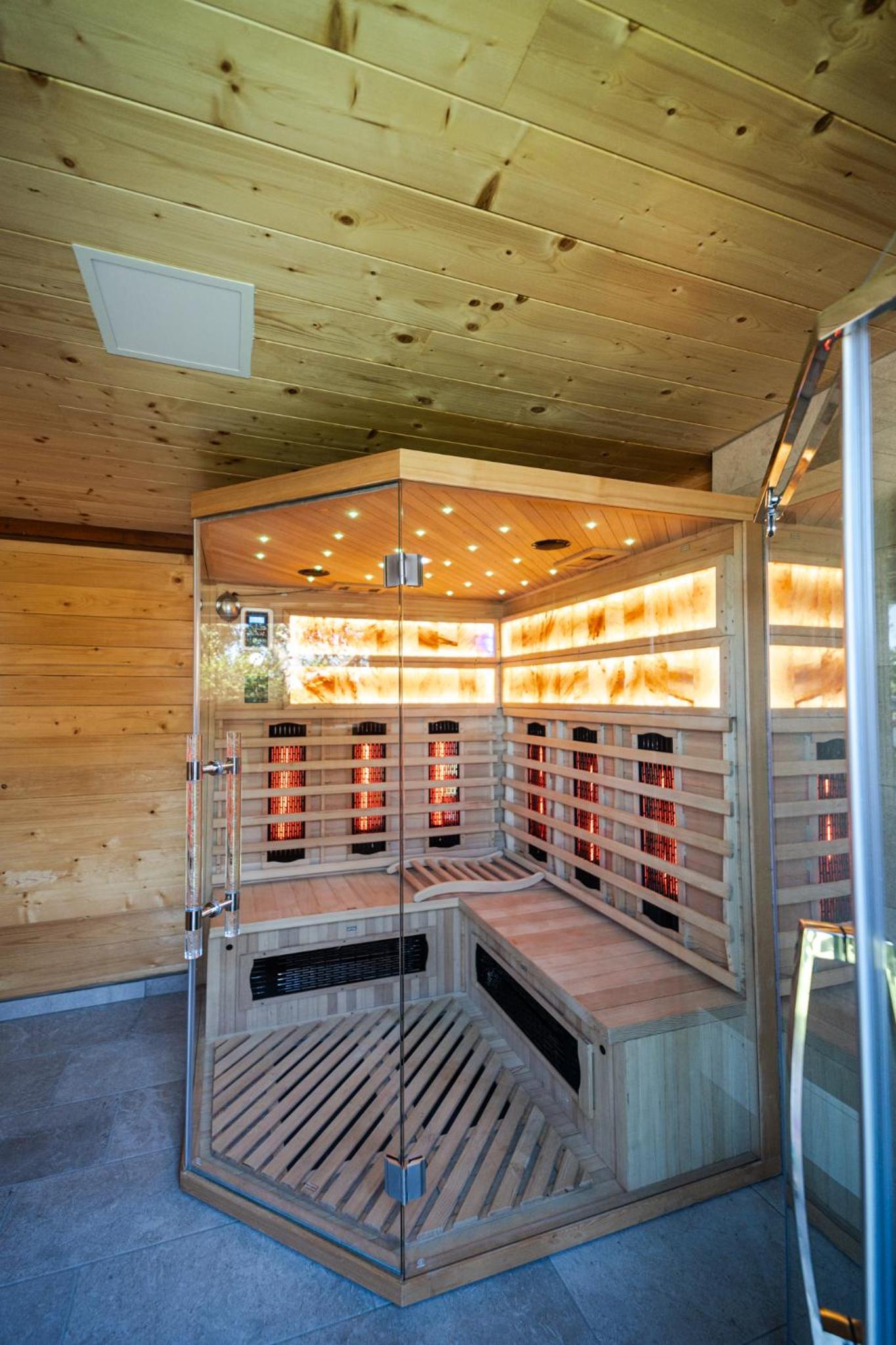 Volenter Lux Duna Spa view 2