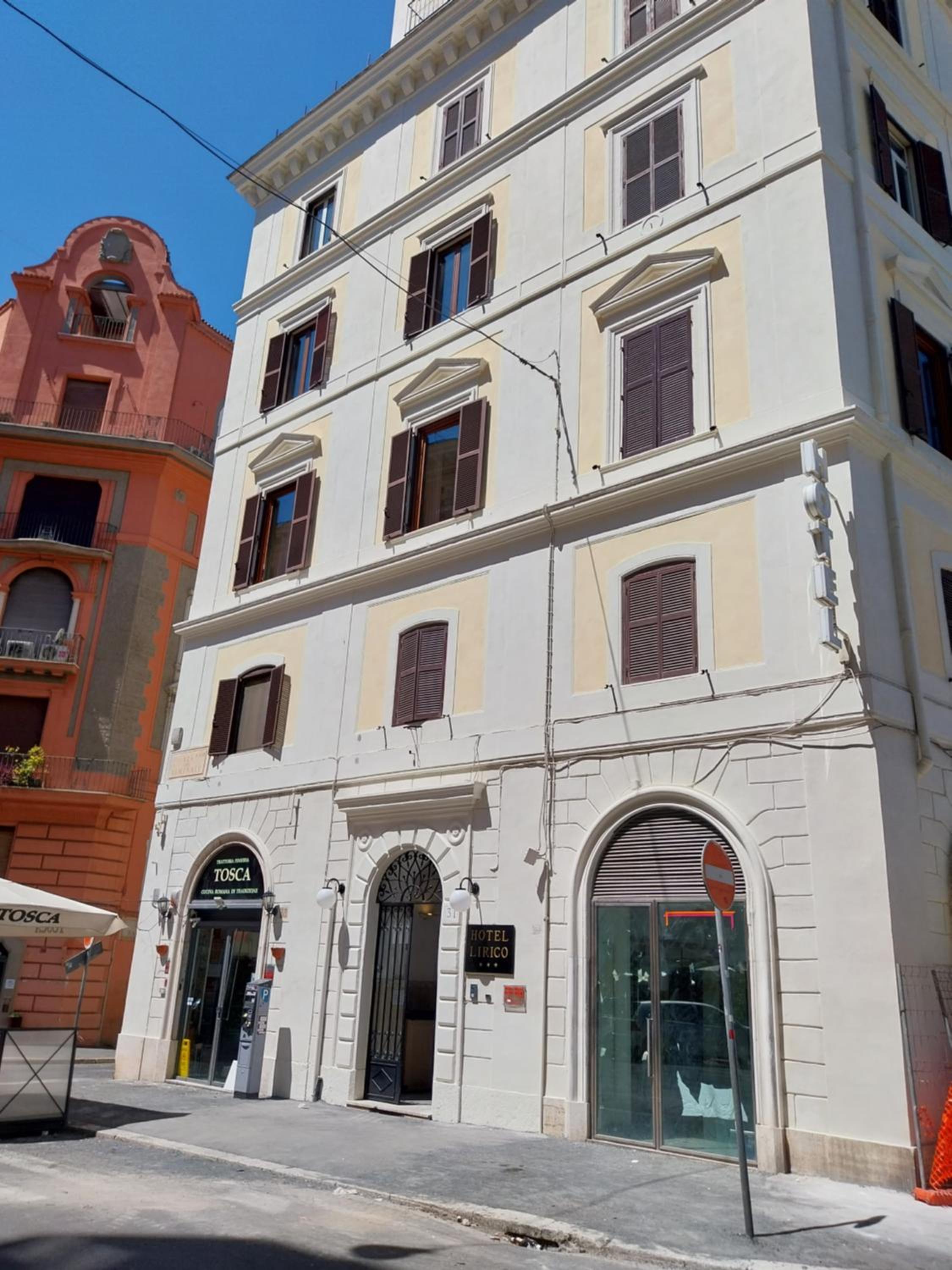 Hotel Lirico-0
