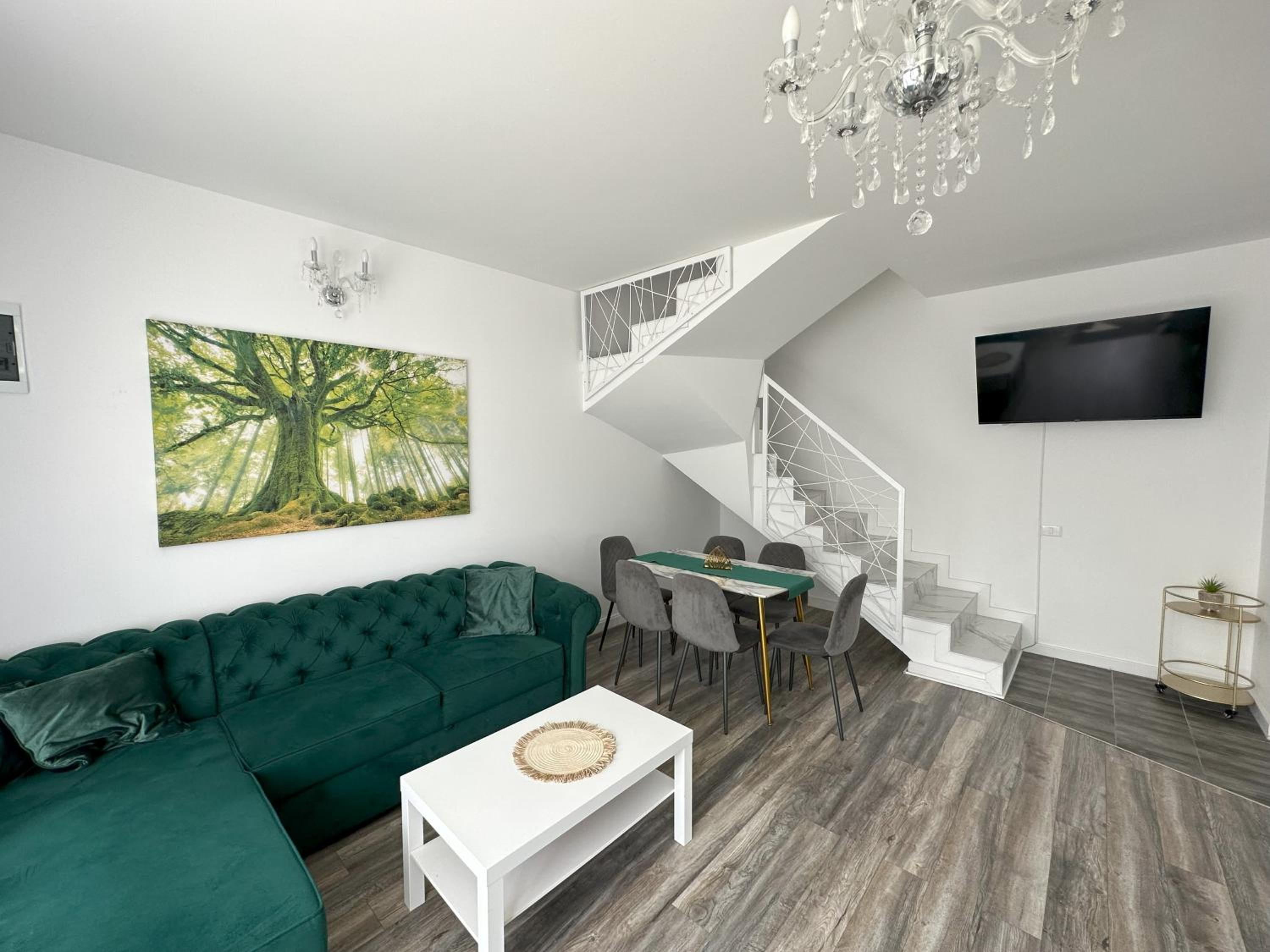 elisio - Maple House view 5