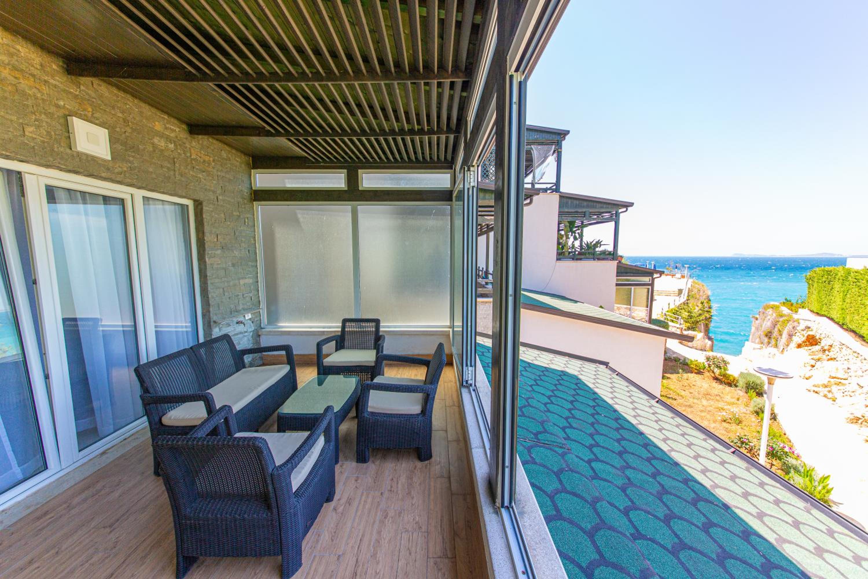 Luxury Villa 4