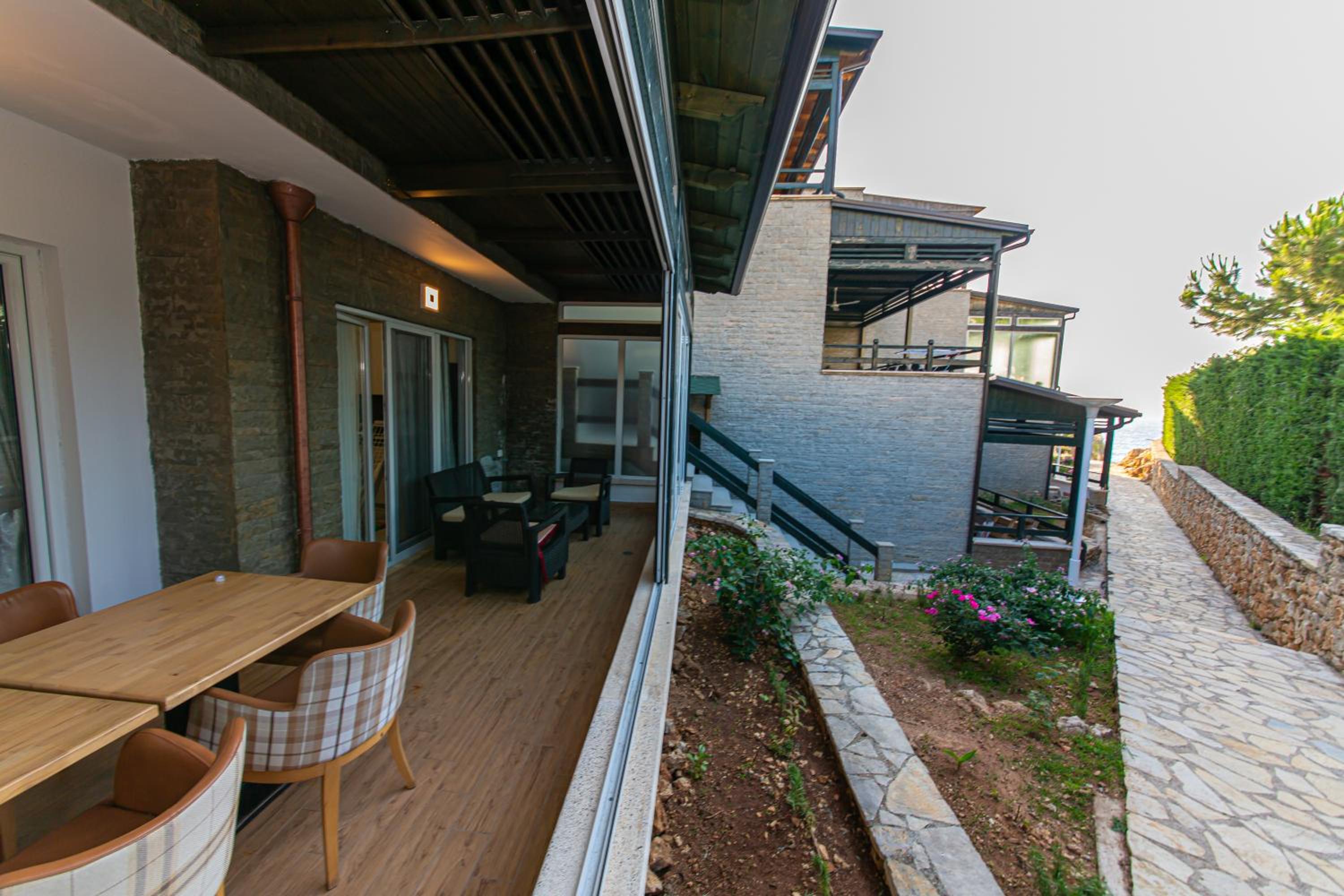 Luxury Villa 5