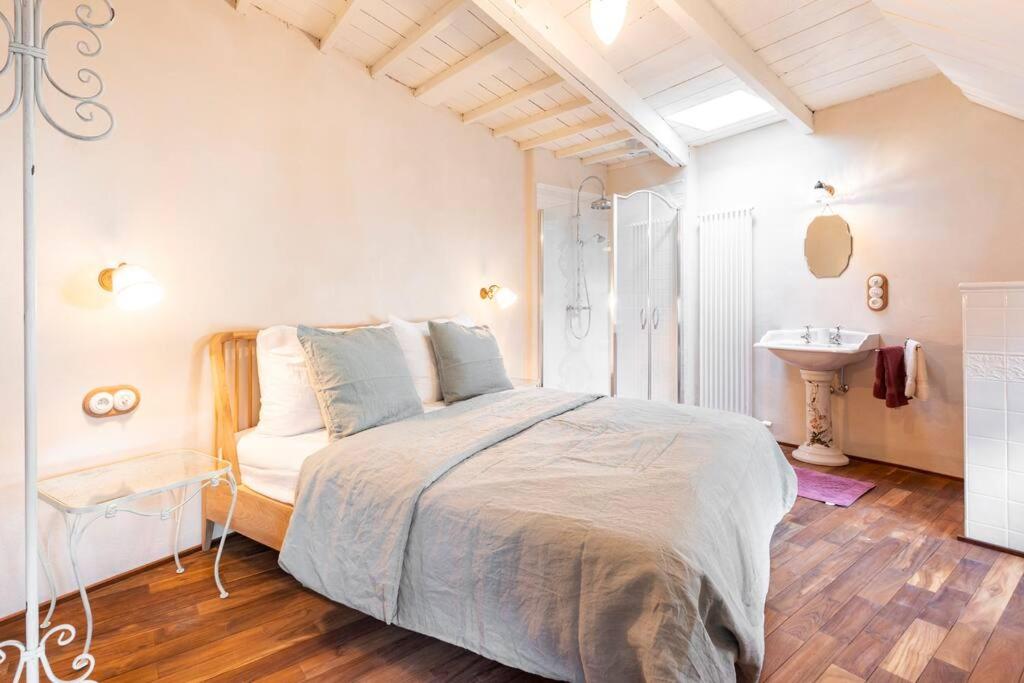 Carriage House in quiet ecological garden