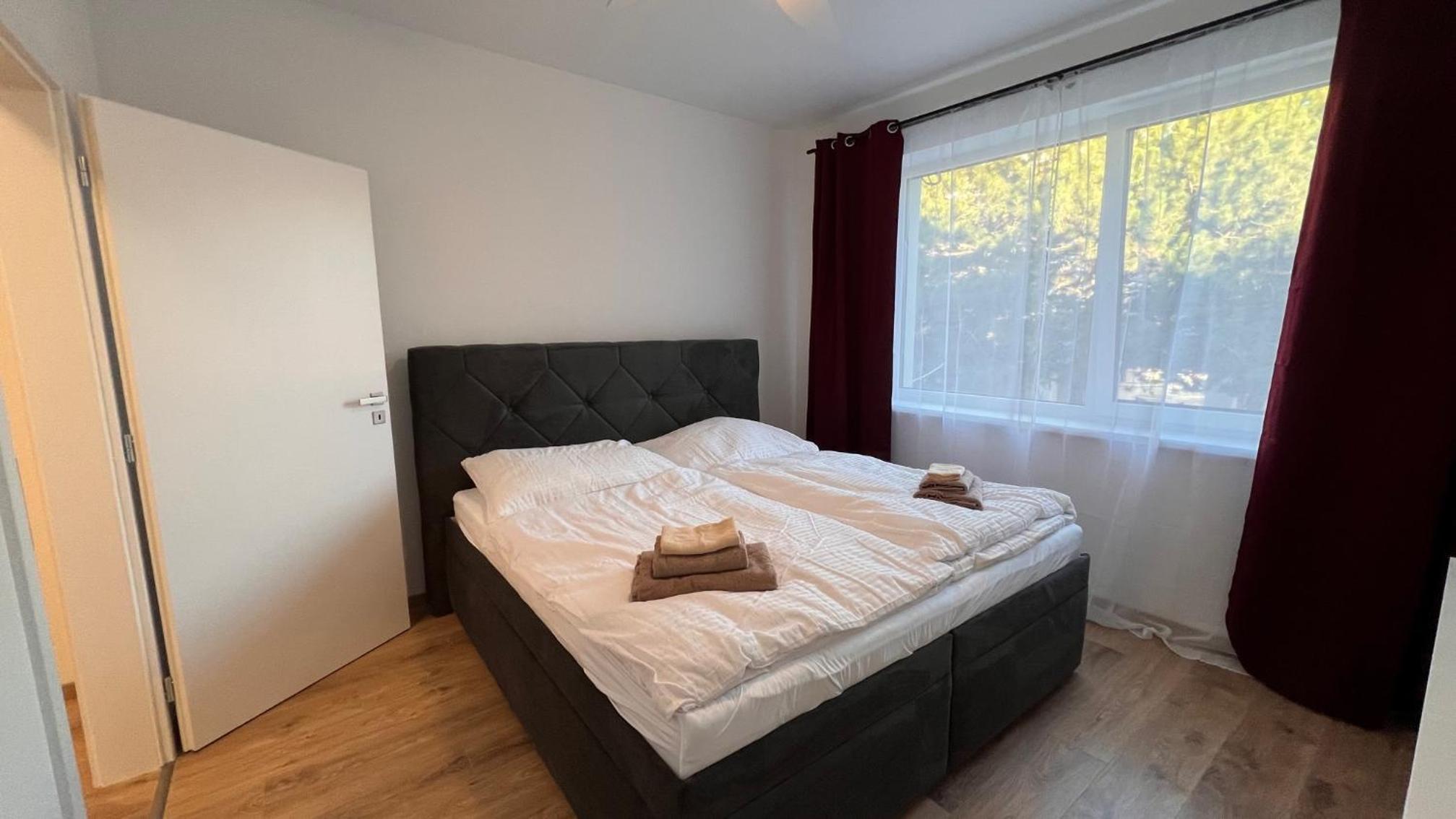 Air-conditioned 2 room Apartment, with terrace, Rovinka, 202 view 4