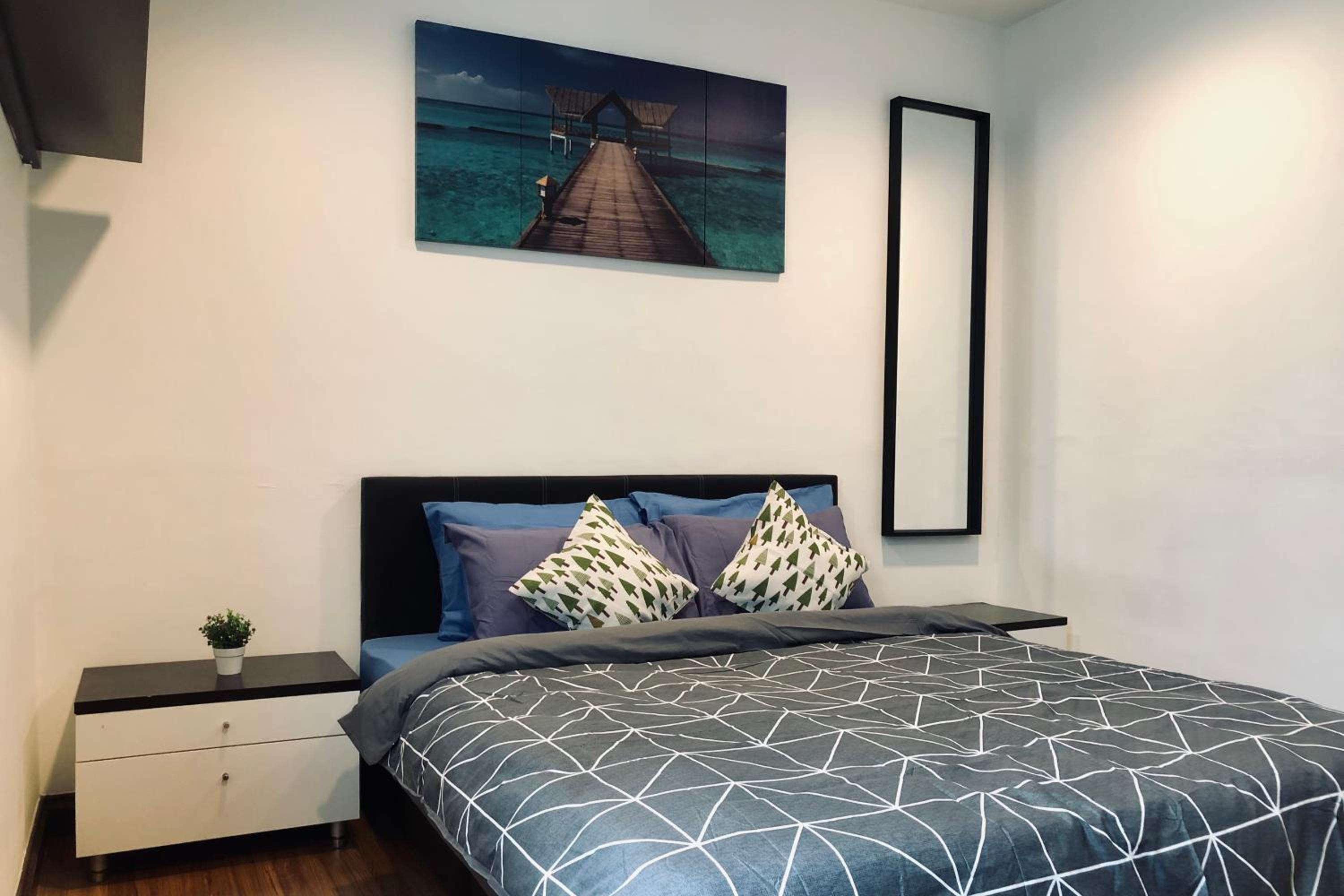 Comfy-Concept Apartment @ B.Bintang (3min walk LRT, Lalaport, TimeSquare)