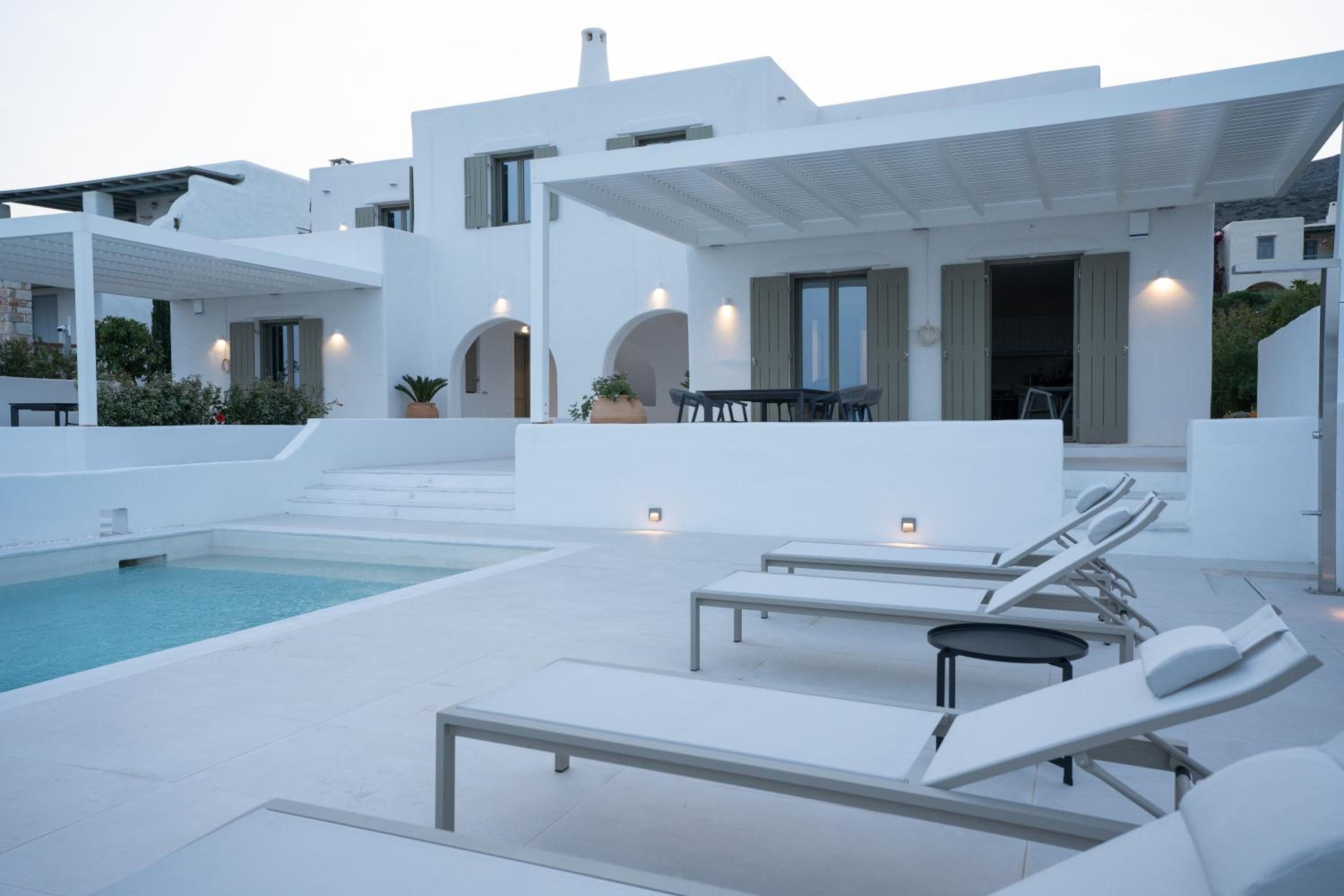 Paros Breeze Luxury Villa photo 4