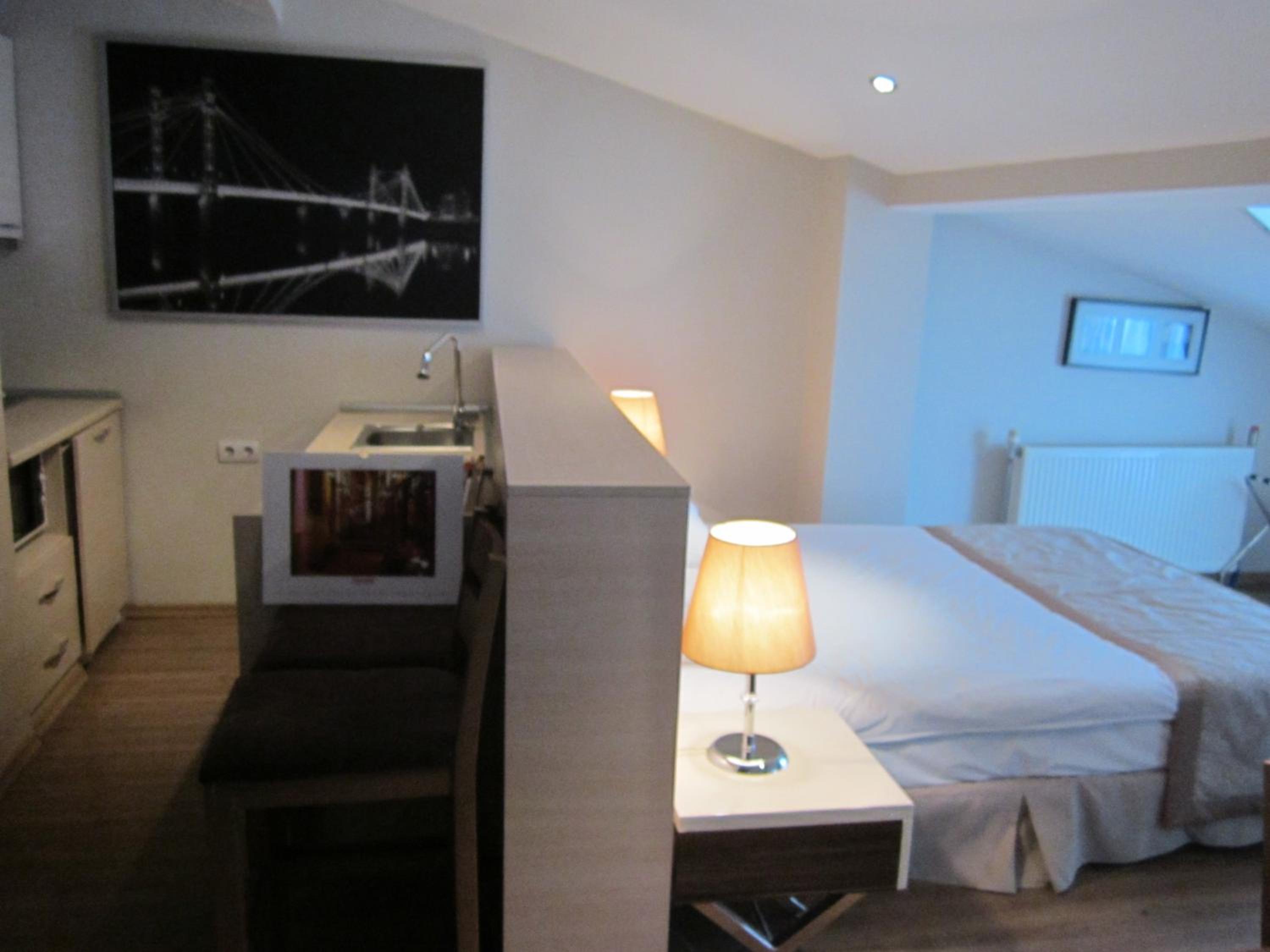 Derpa Otel - Image 71