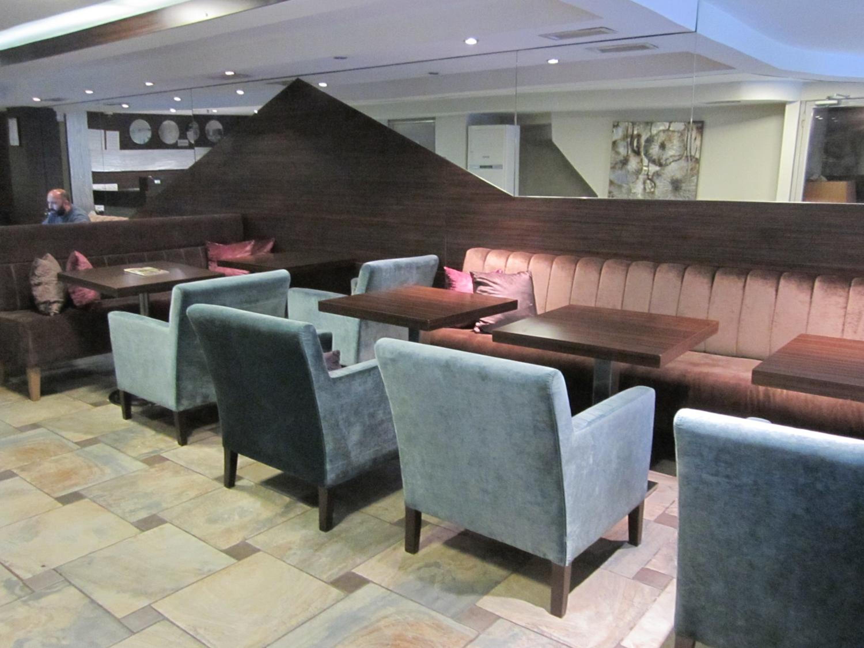 Derpa Otel - Image 50