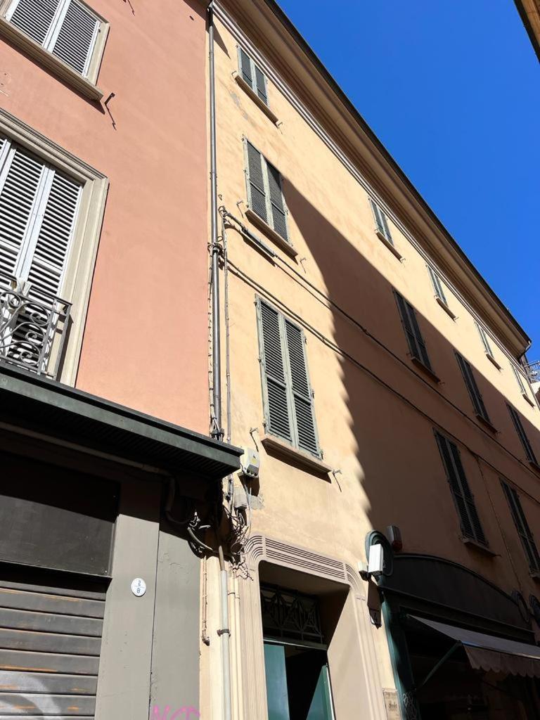 Hotel Casa Nina Bologna Centro - Image 1