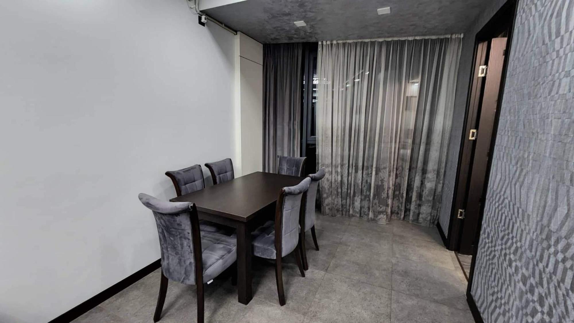 LUXUARY Spacious Apartment in Yerevan 2BDR 2Bathroom