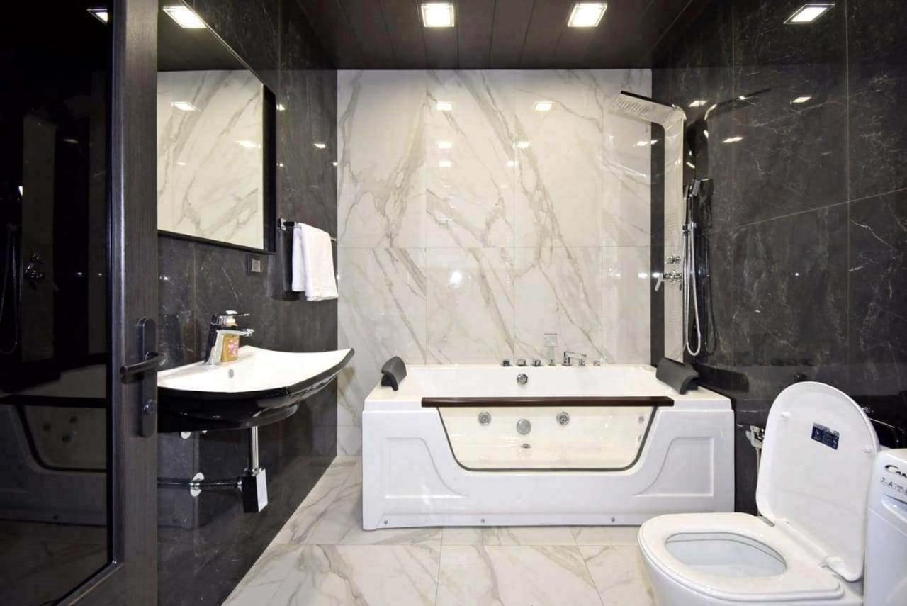 LUXUARY Spacious Apartment in Yerevan 2BDR 2Bathroom