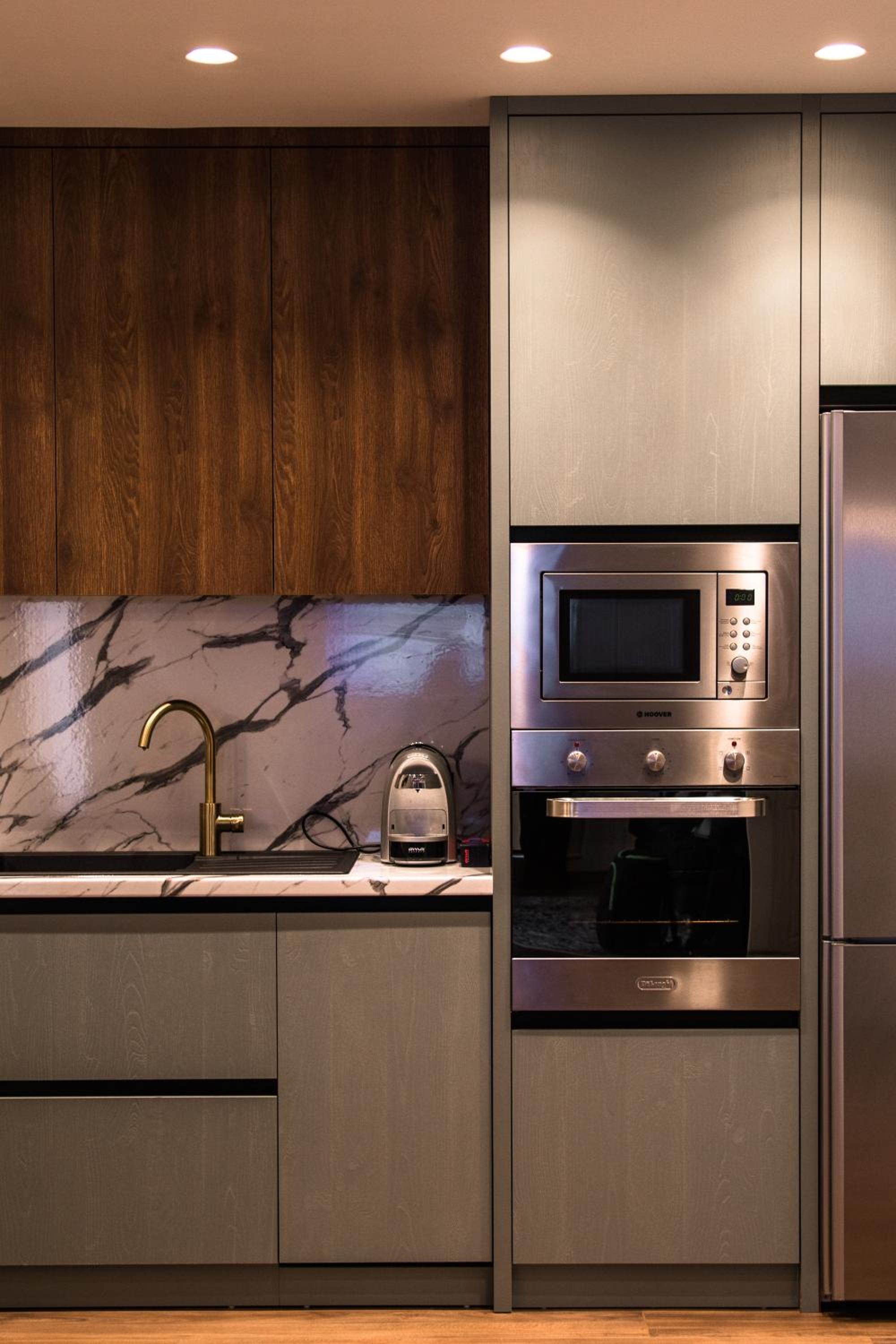 NOVI's Luxury Apartment 2