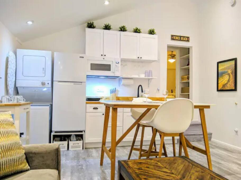 Monthly - Cozy 1 Bed Guest Suite near Venice Beach