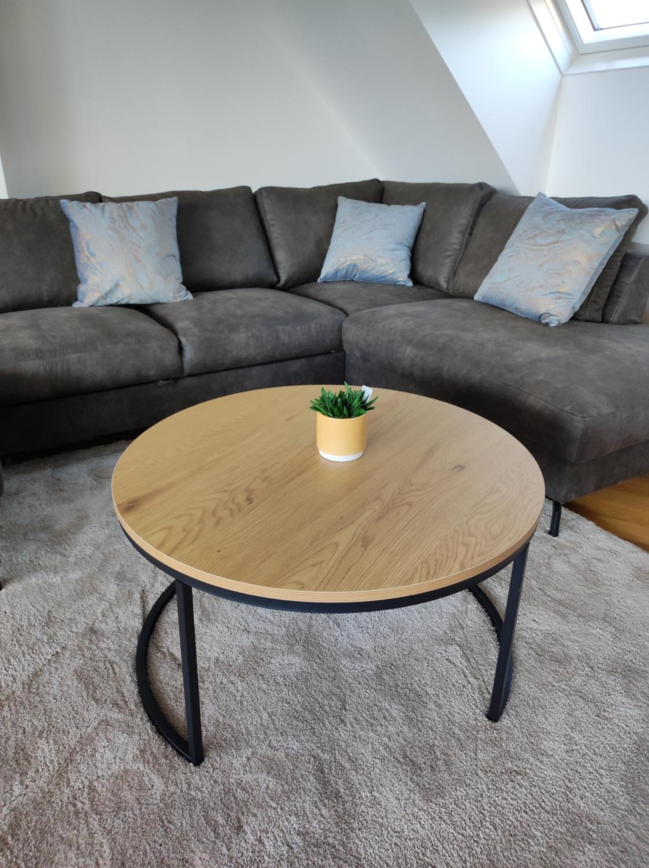 Luxuriöses Penthouse mit Blick auf die UNO-City und dem Kaiserwasser. 3Schlafzimmer, 2 Bäder, privat Lift ins Apartment