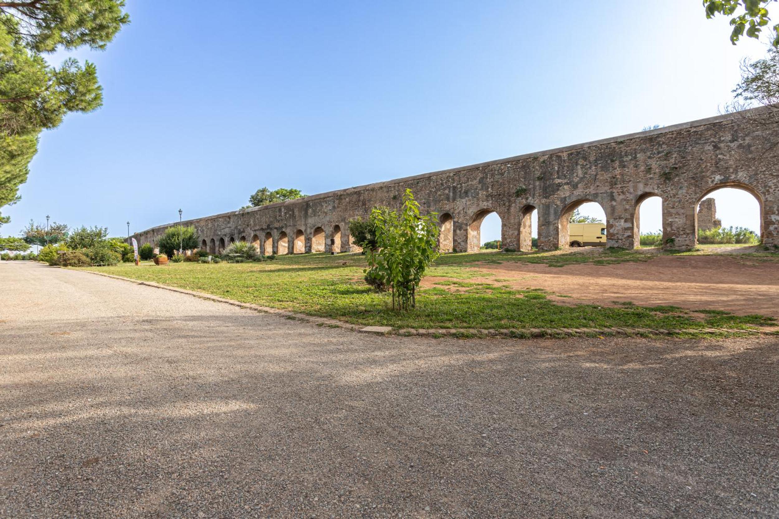 BBHOME Domus aquae inside of appia antica park