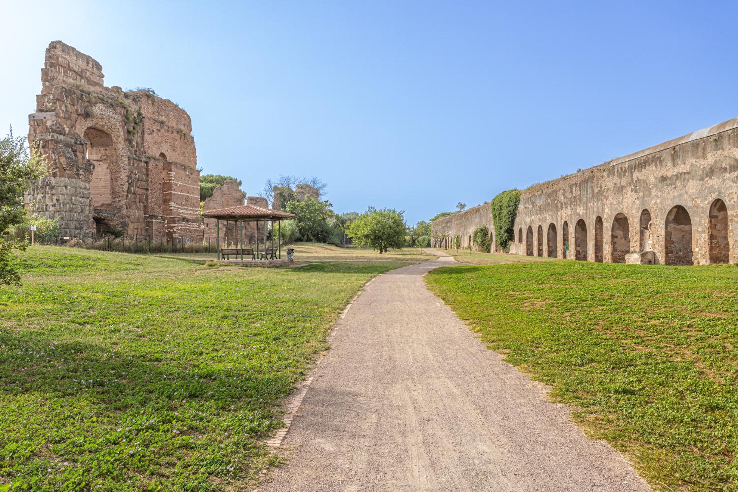 BBHOME Domus aquae inside of appia antica park
