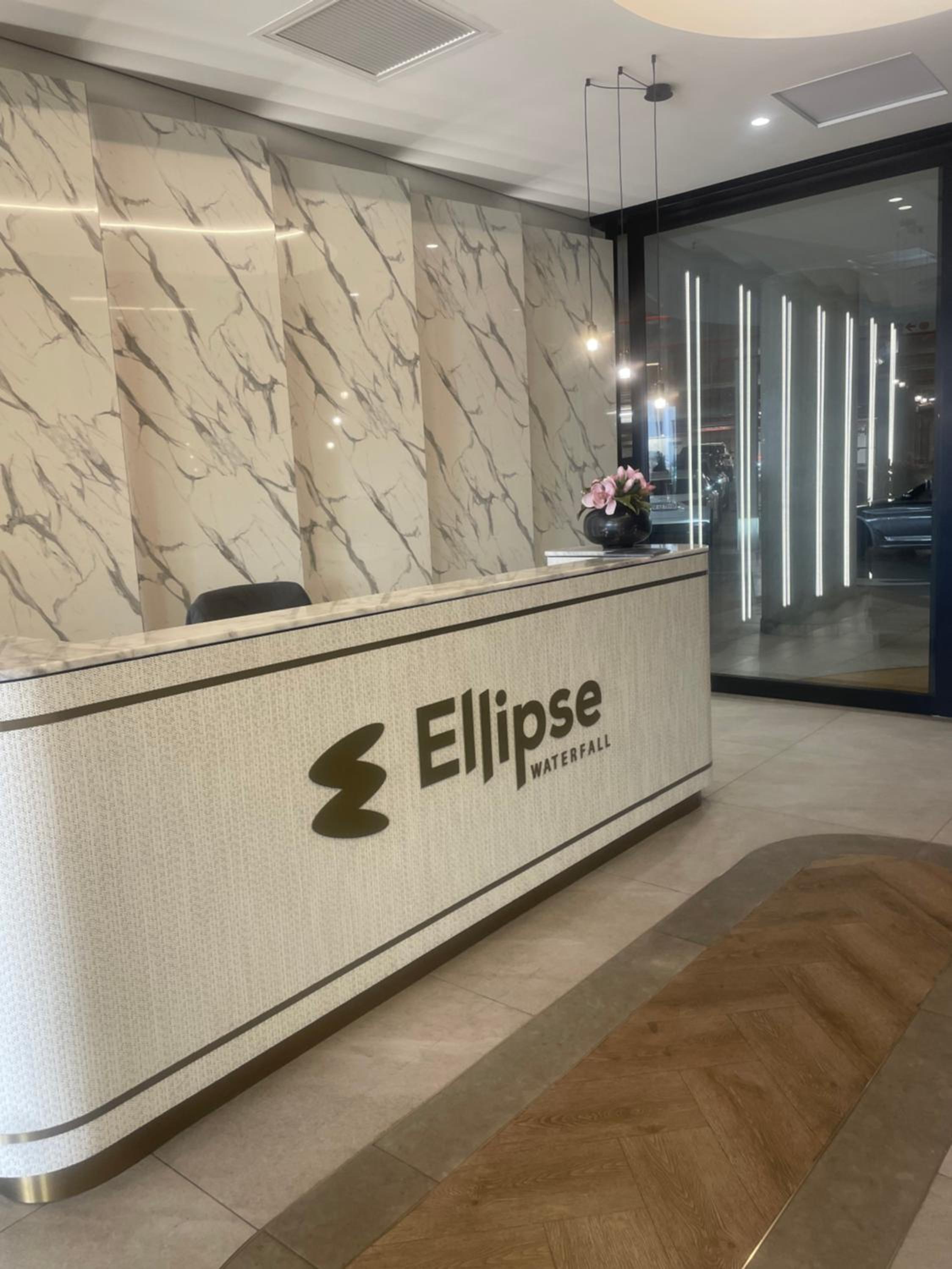 Ellipse Waterfall luxurious unit view 5