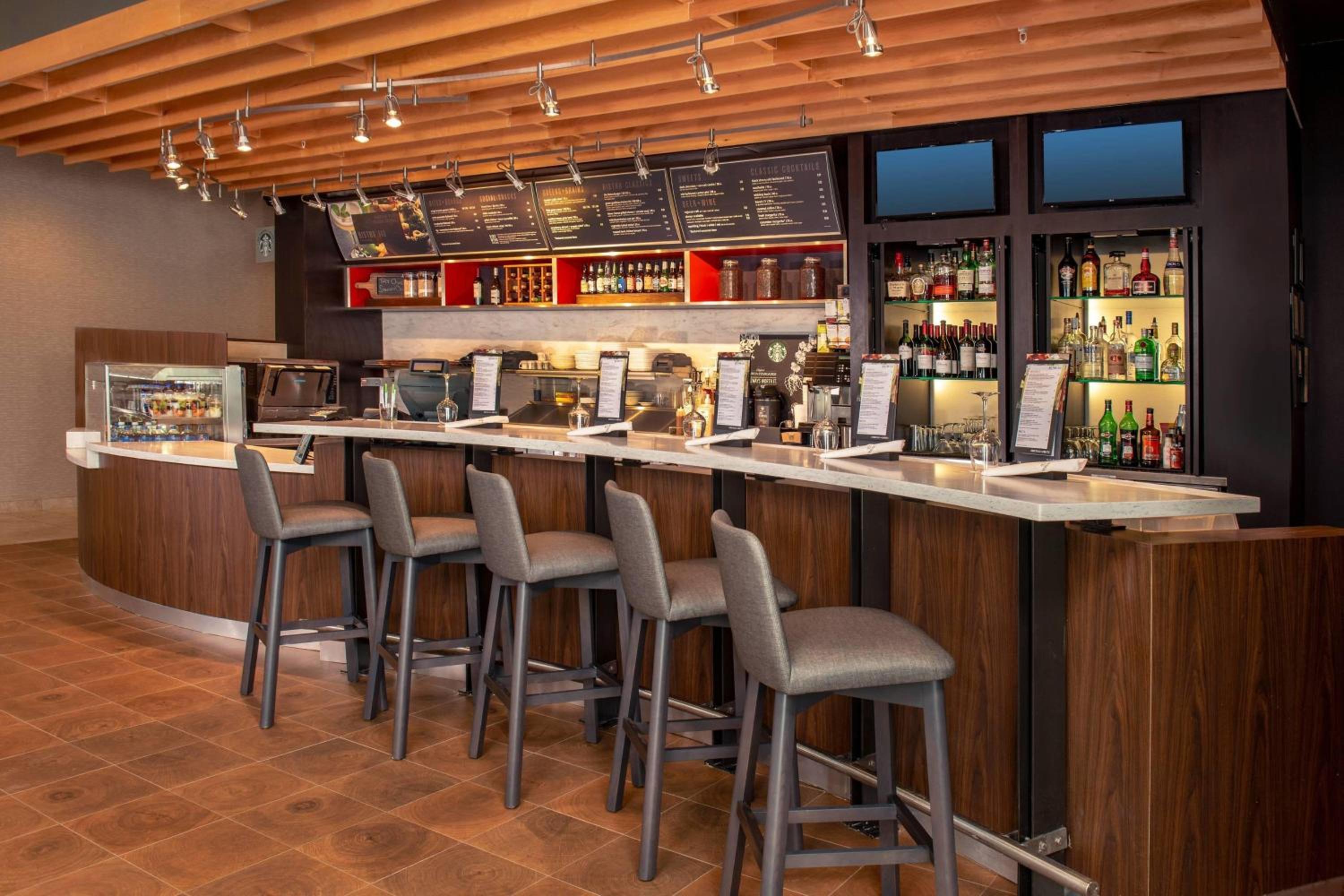 Hagerstown Vacations - Courtyard by Marriott Hagerstown - Property Image 8