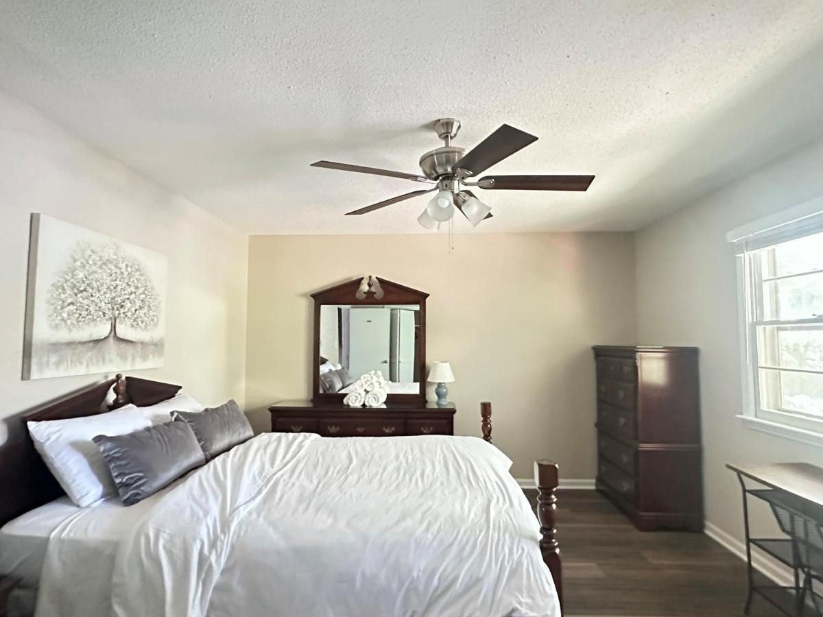 Serene Landing Place near Downtown Cary view 5
