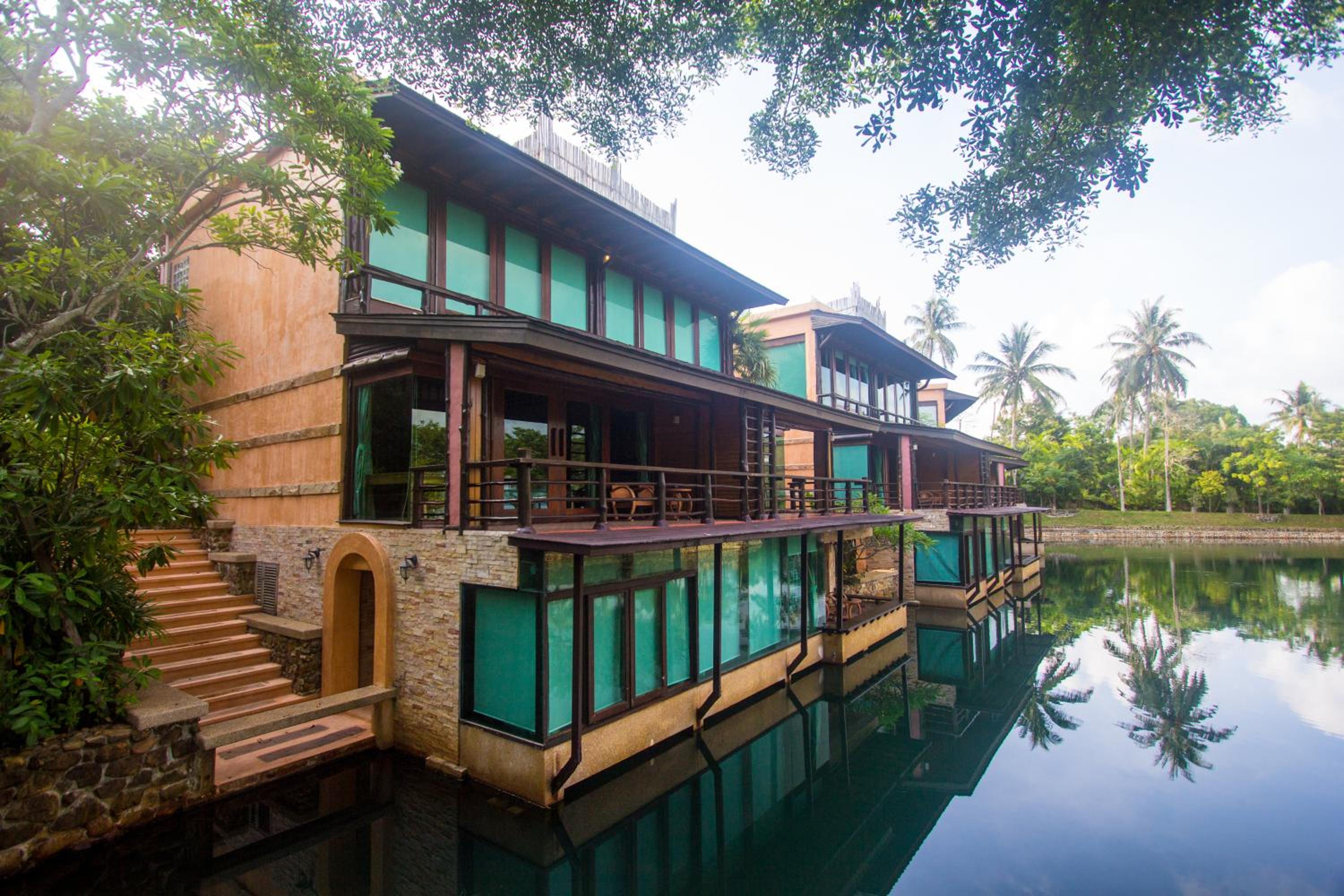 Parama Koh Chang