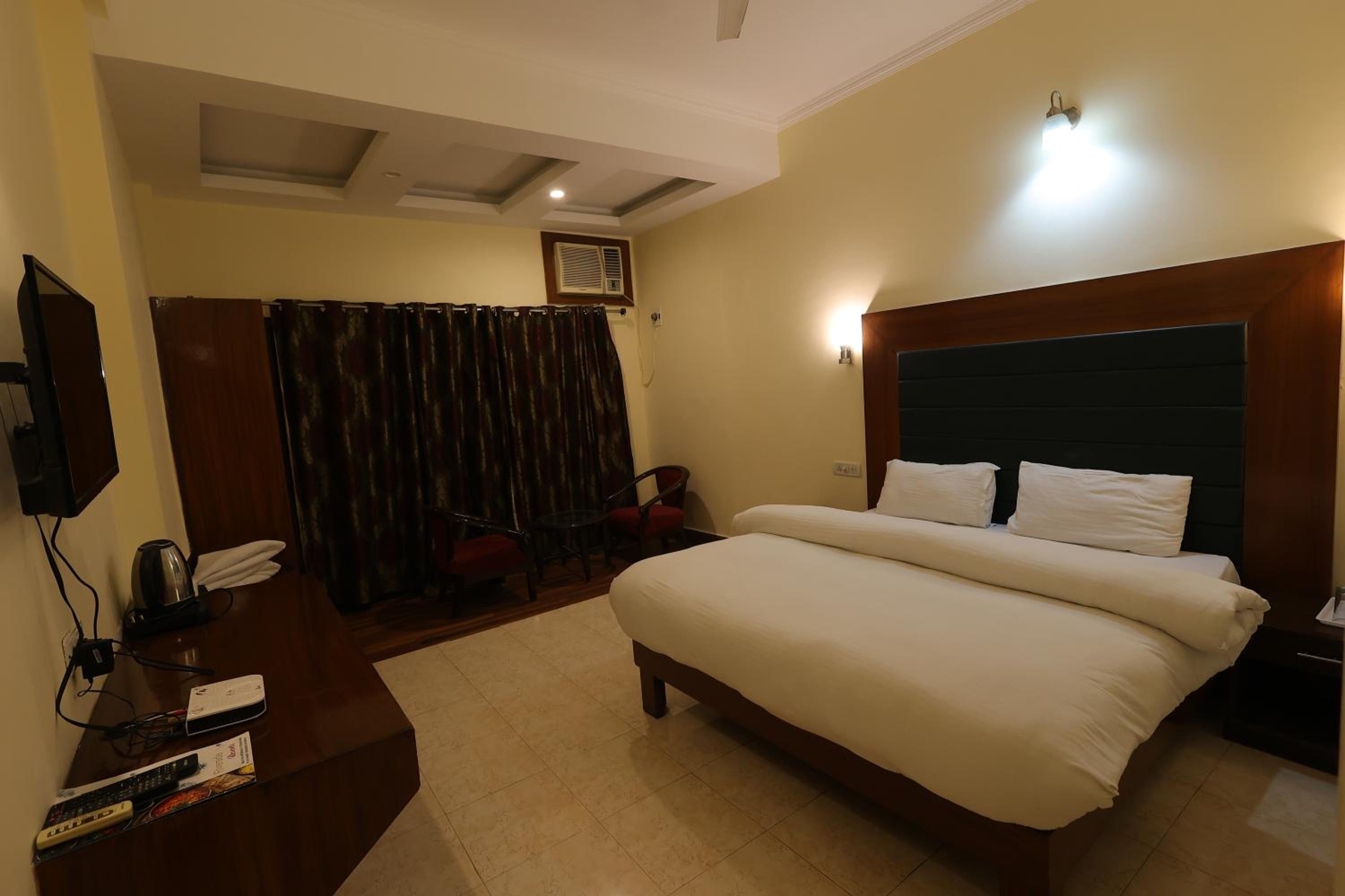 Riverside Resorts
