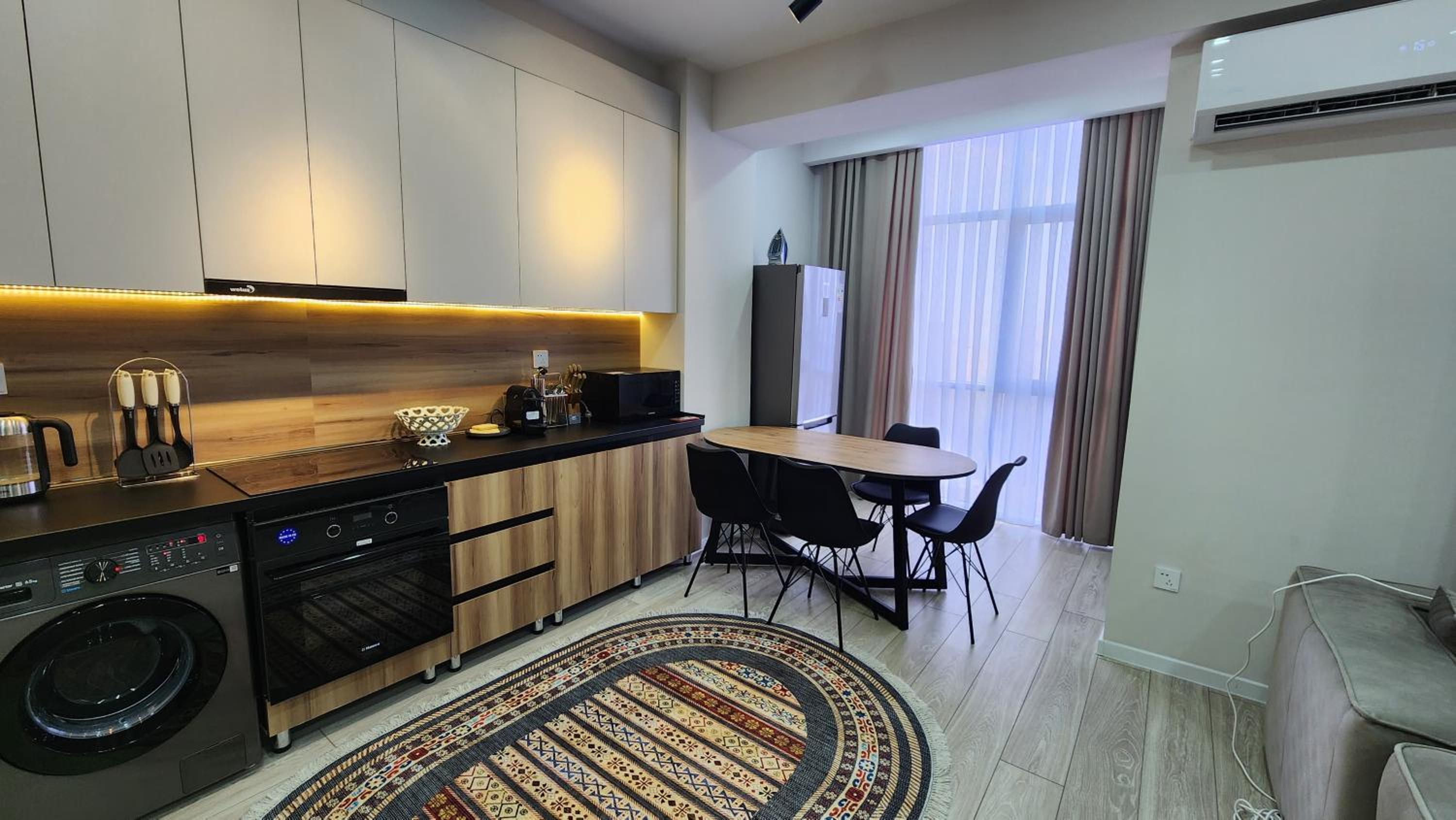 Alinoor's Apartments