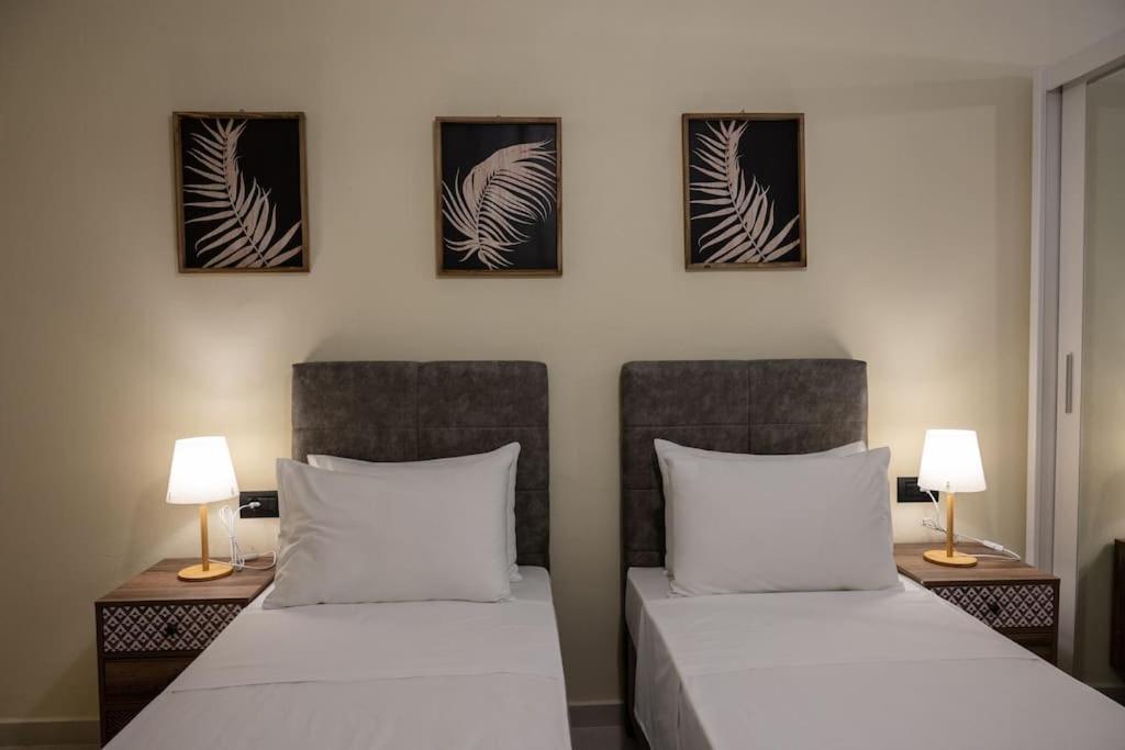 Perion stone apartment sea front photo 4