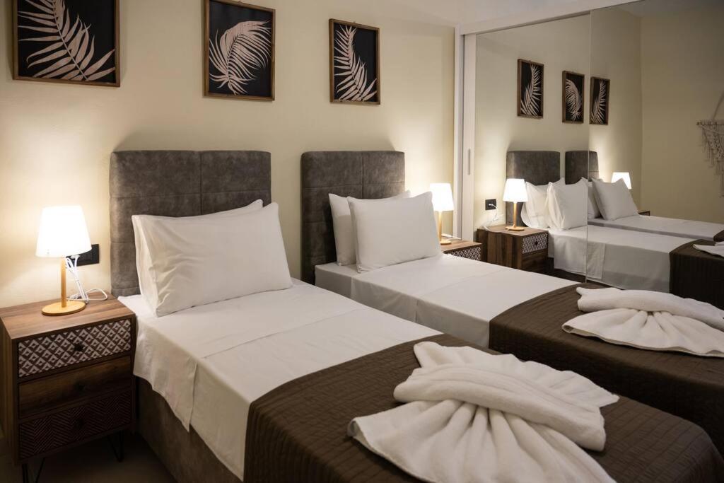 Perion stone apartment sea front photo 5