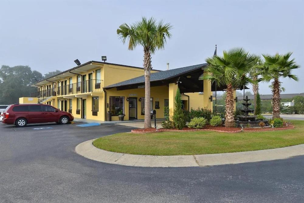 Americas Best Value Inn Saint George view 3
