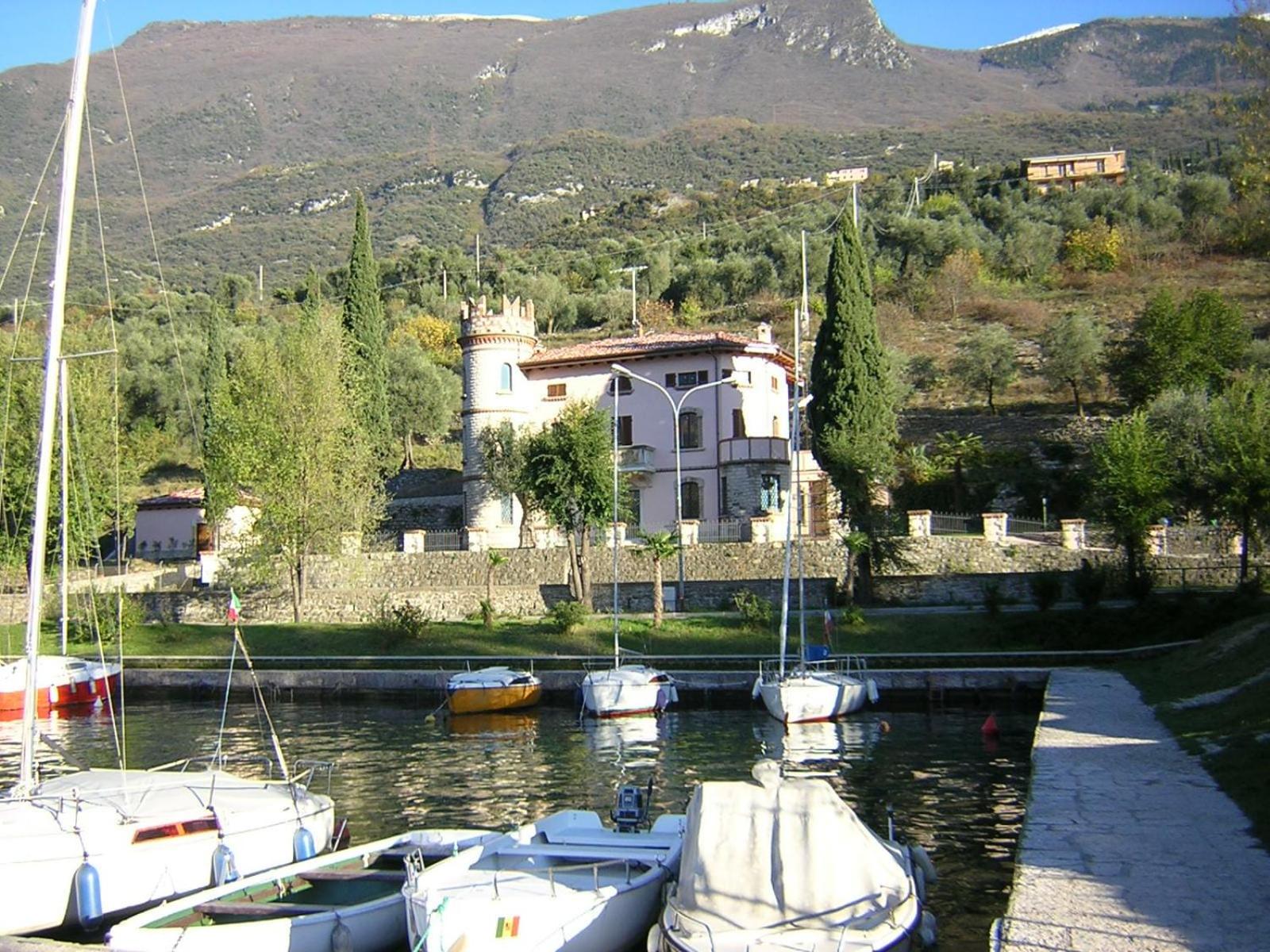 Villa immersa in Natura view 2