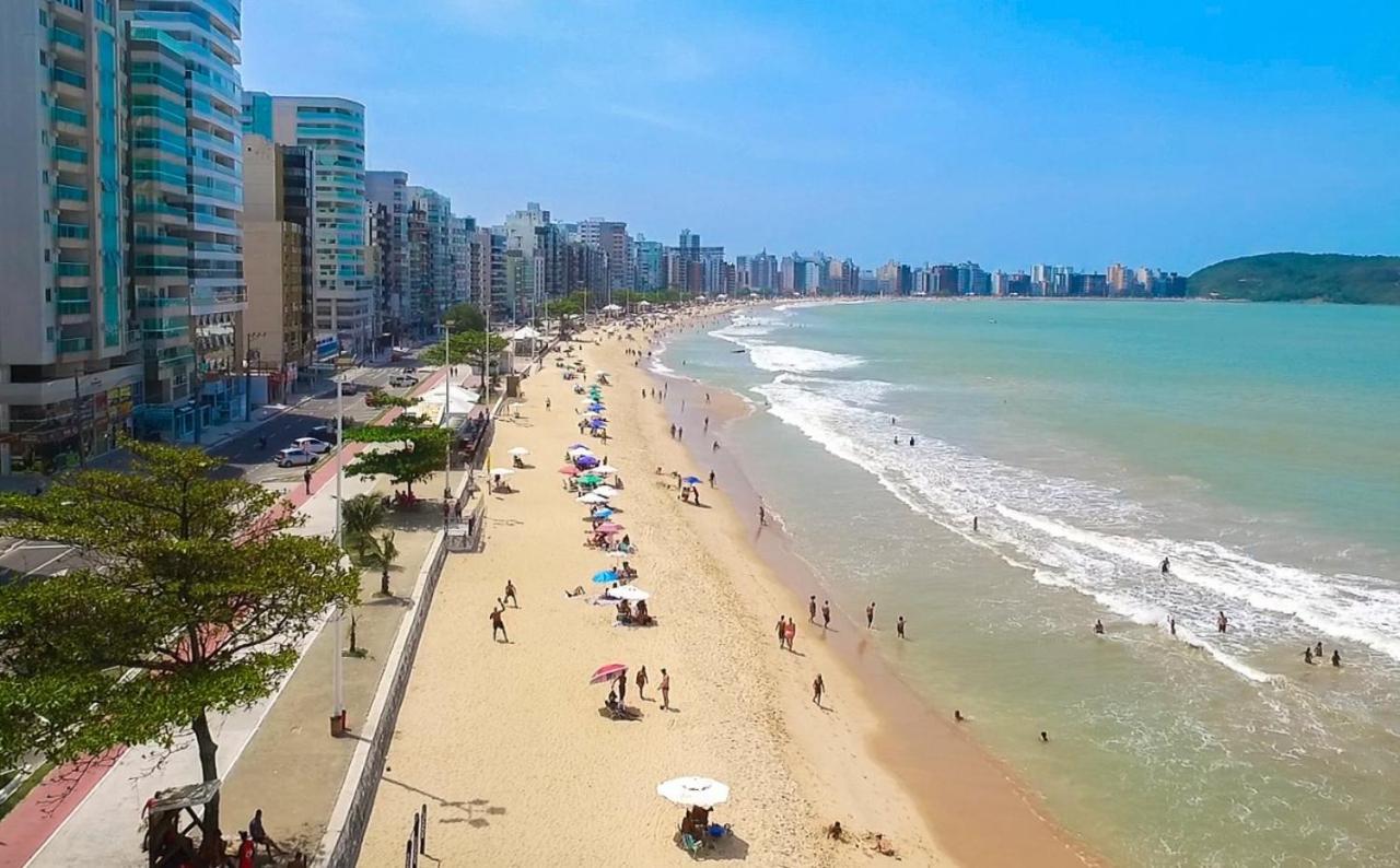 A Passos da Areia Apartamento 2 Quartos no Coração da Badalada Praia do Morro - WiFi Fibra