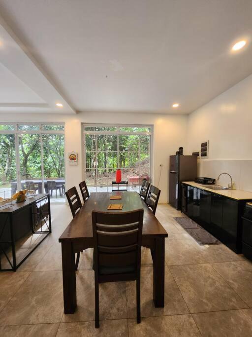 Country Home w Private Pool at Antipolo