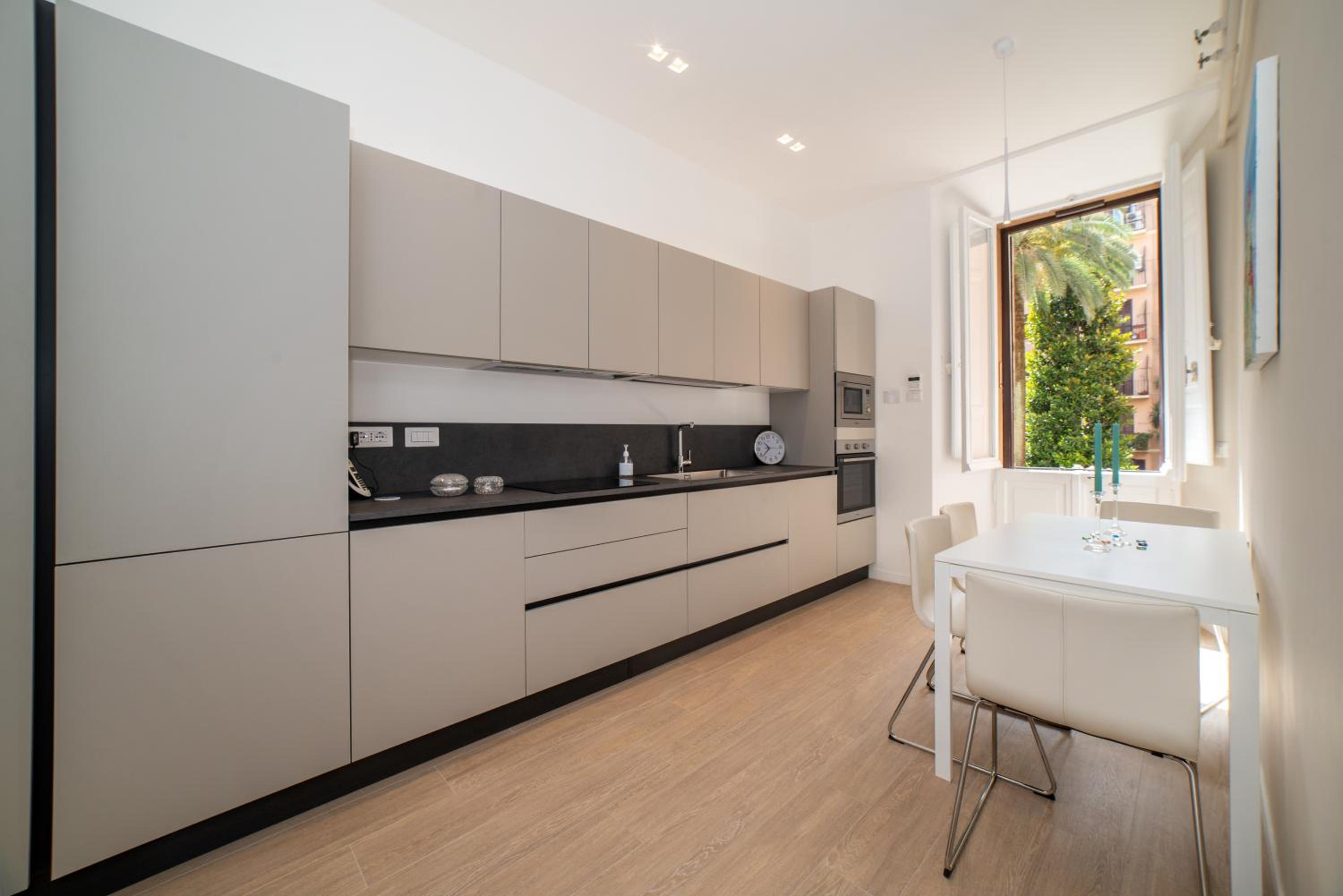 Appia96 Apartments
