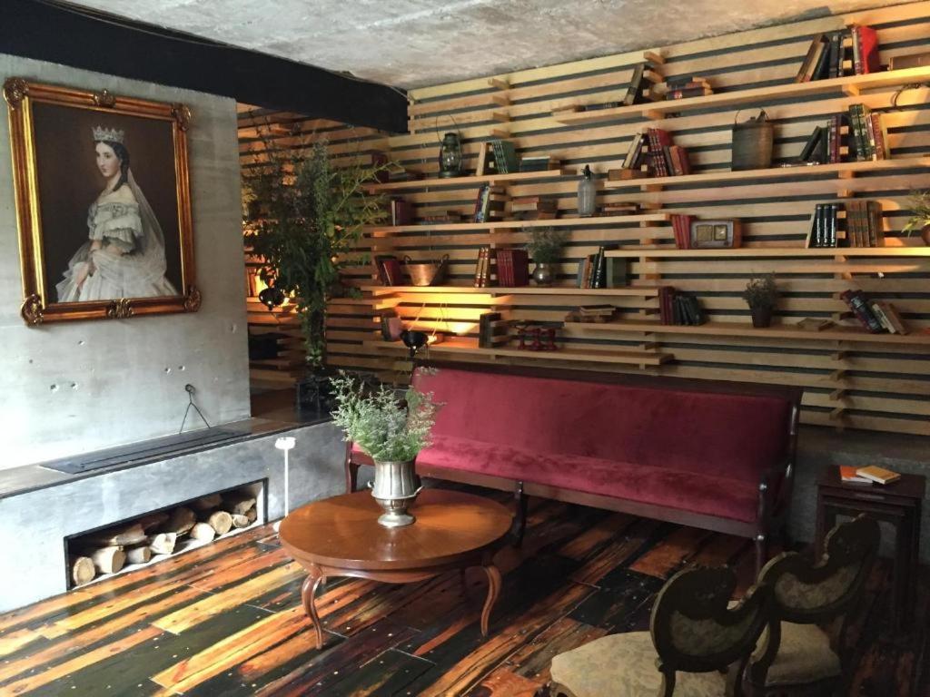 Hotel Carlota 11