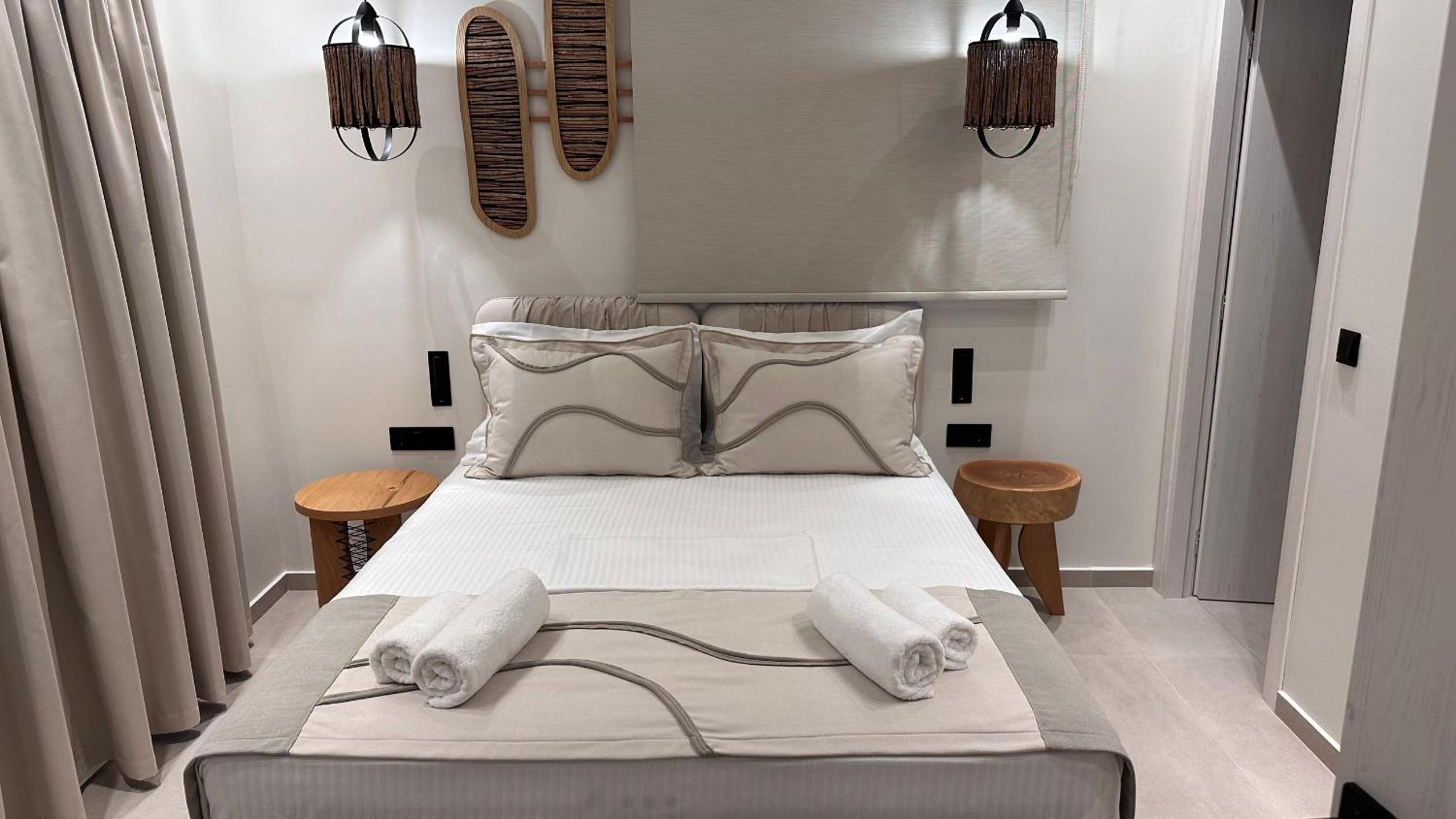 Aristotle Suites