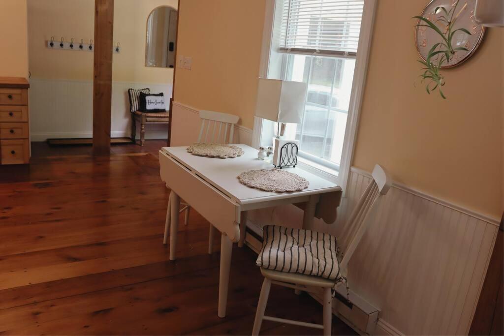 Hillside Haven: Luxe Farm Escape - 5BR-2 King Beds view 3