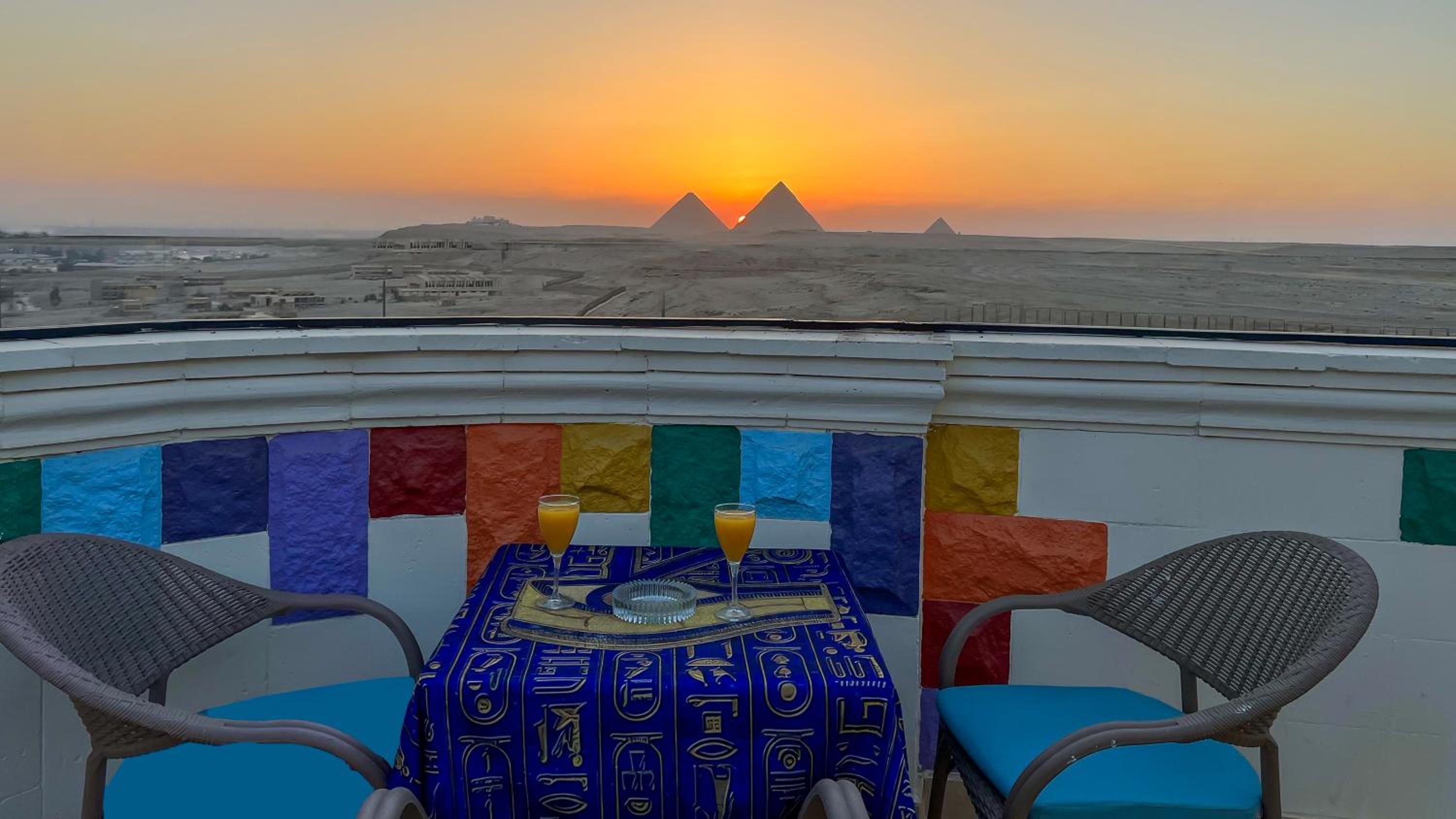 Atlantis Pyramids Inn New