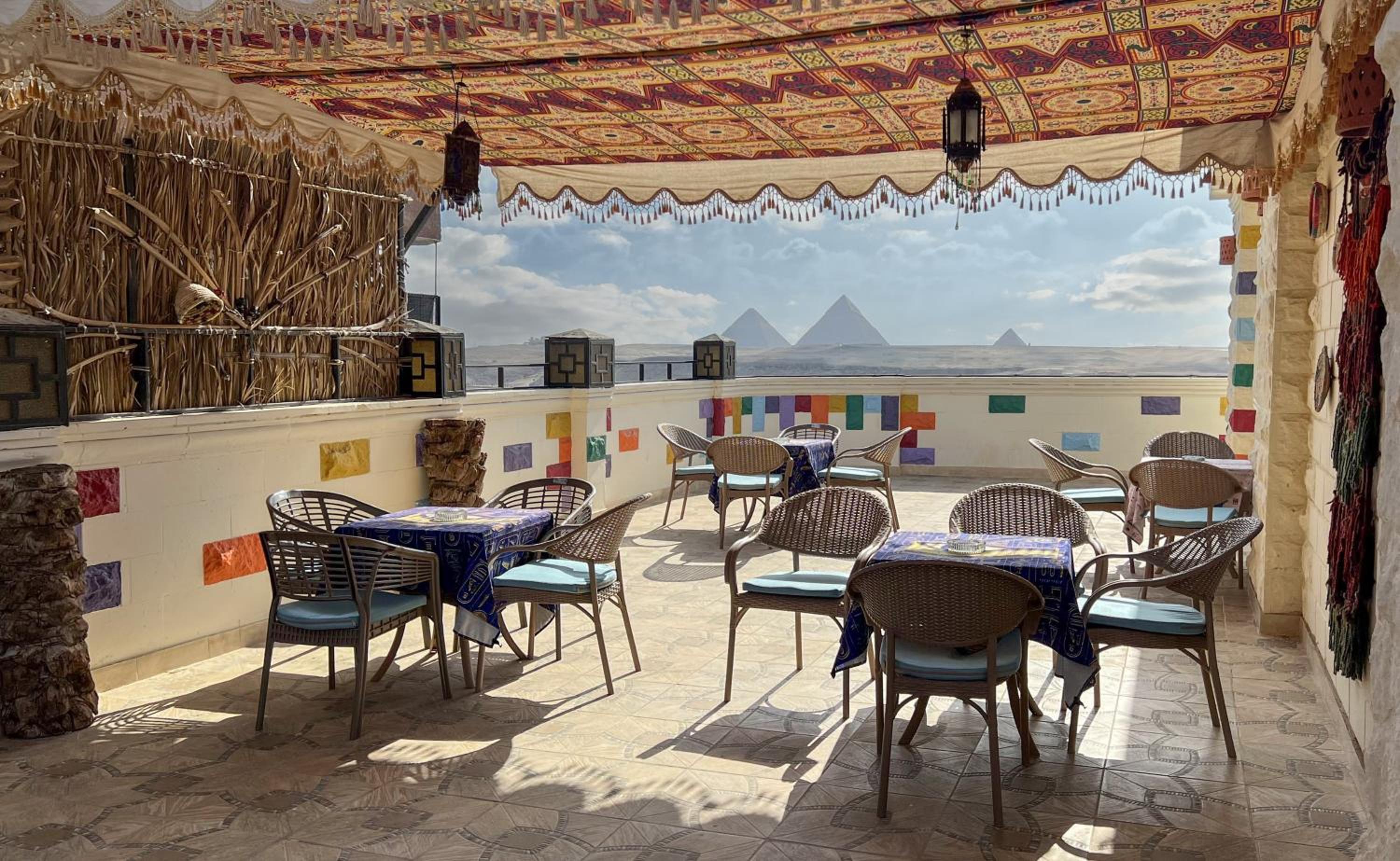 Atlantis Pyramids Inn New