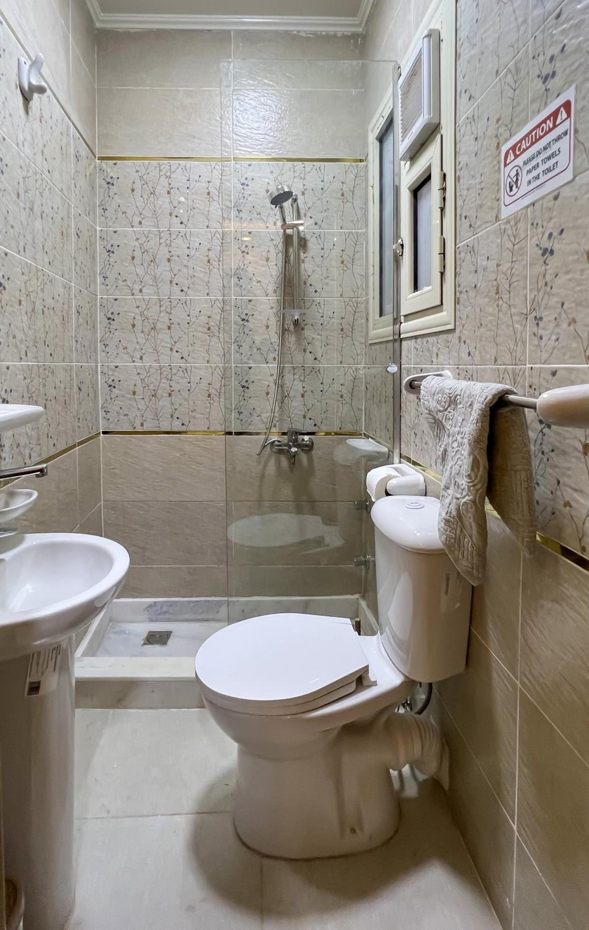 Atlantis Pyramids Inn New