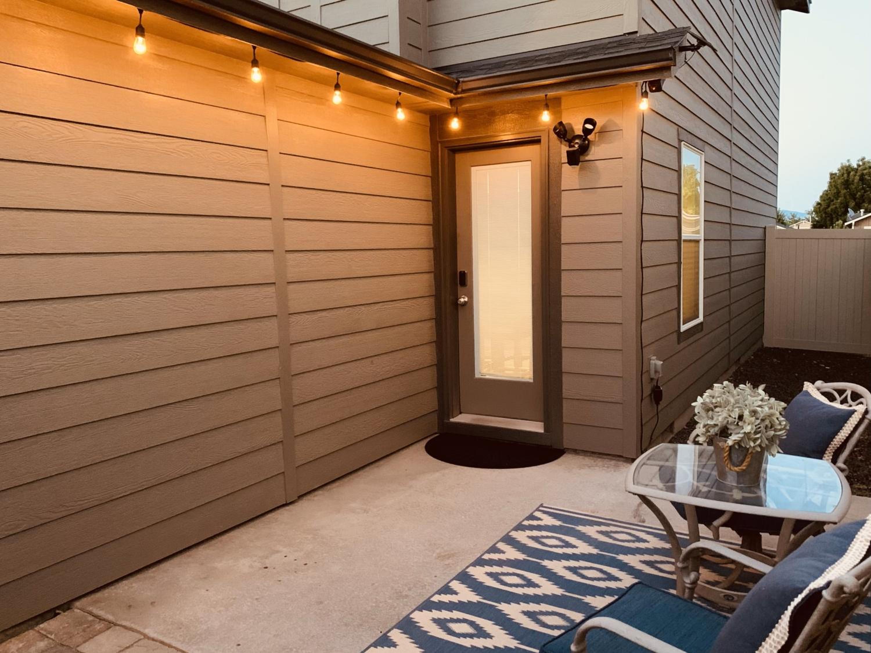 Pet Friendly Stay Sleeps 9 Pool Workspace view 5