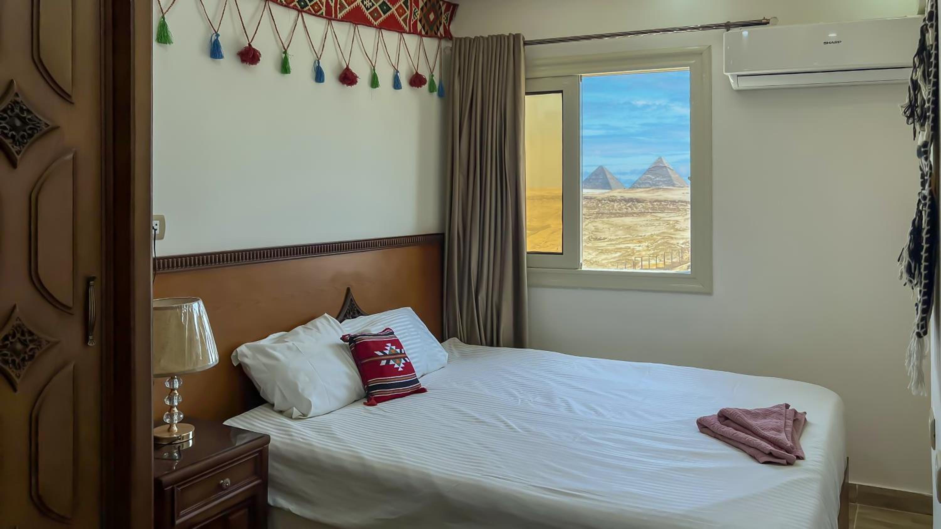 Atlantis Pyramids Inn New