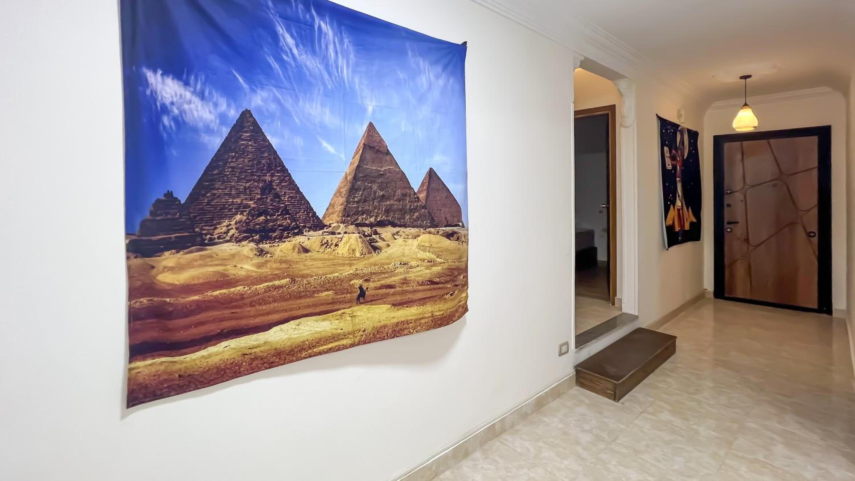 Atlantis Pyramids Inn New