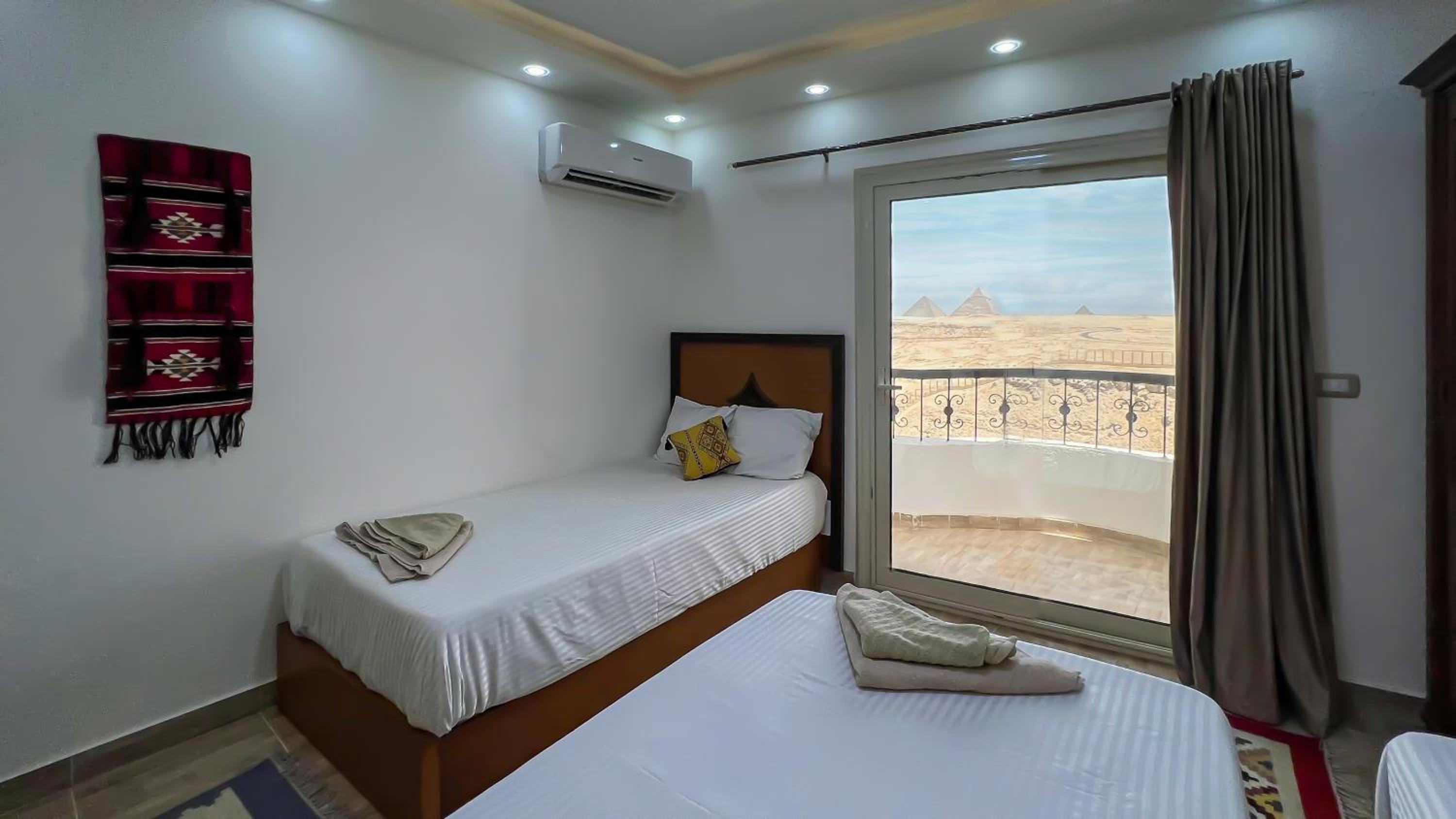 Atlantis Pyramids Inn New