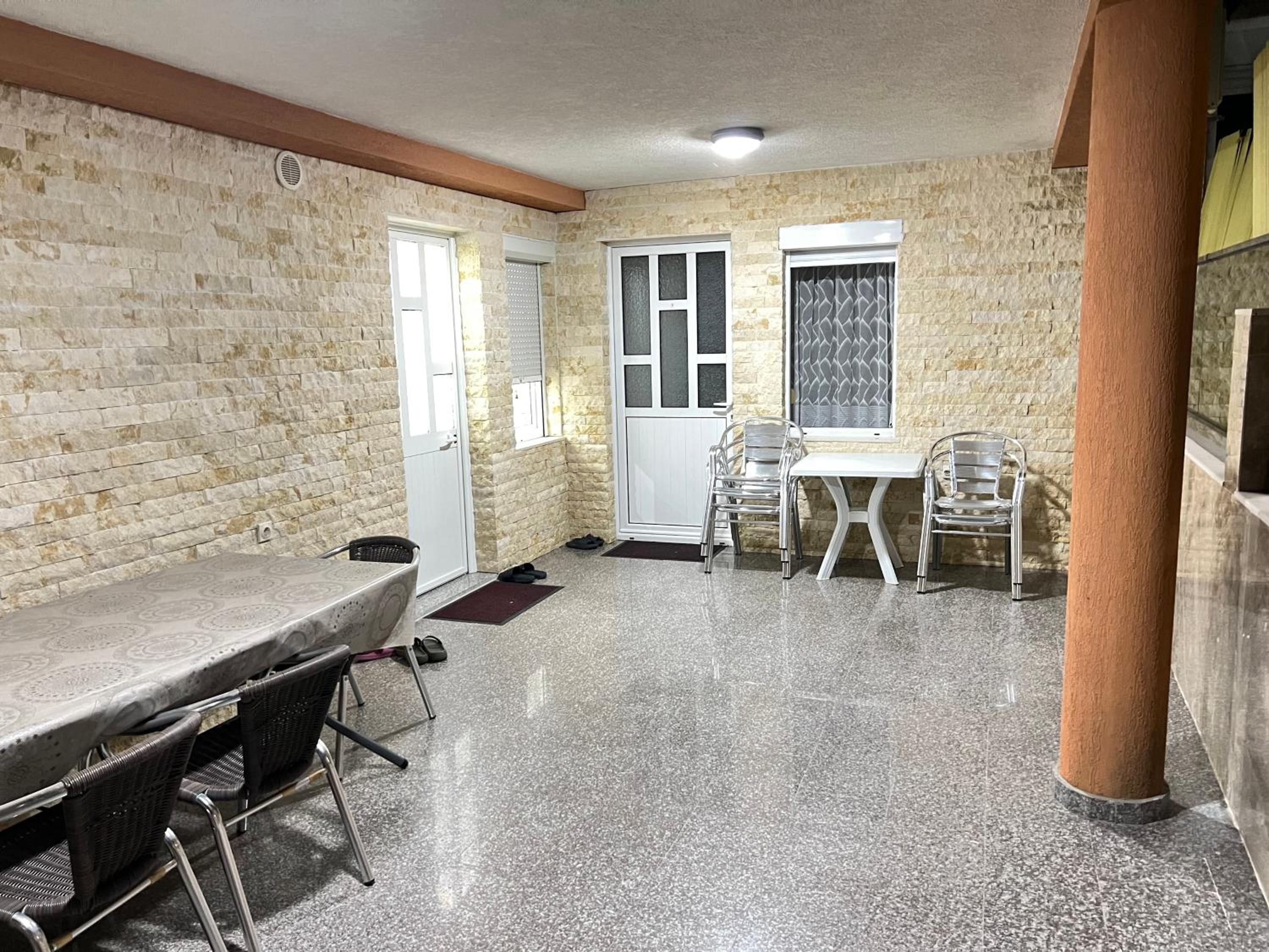 Apartments Zalli