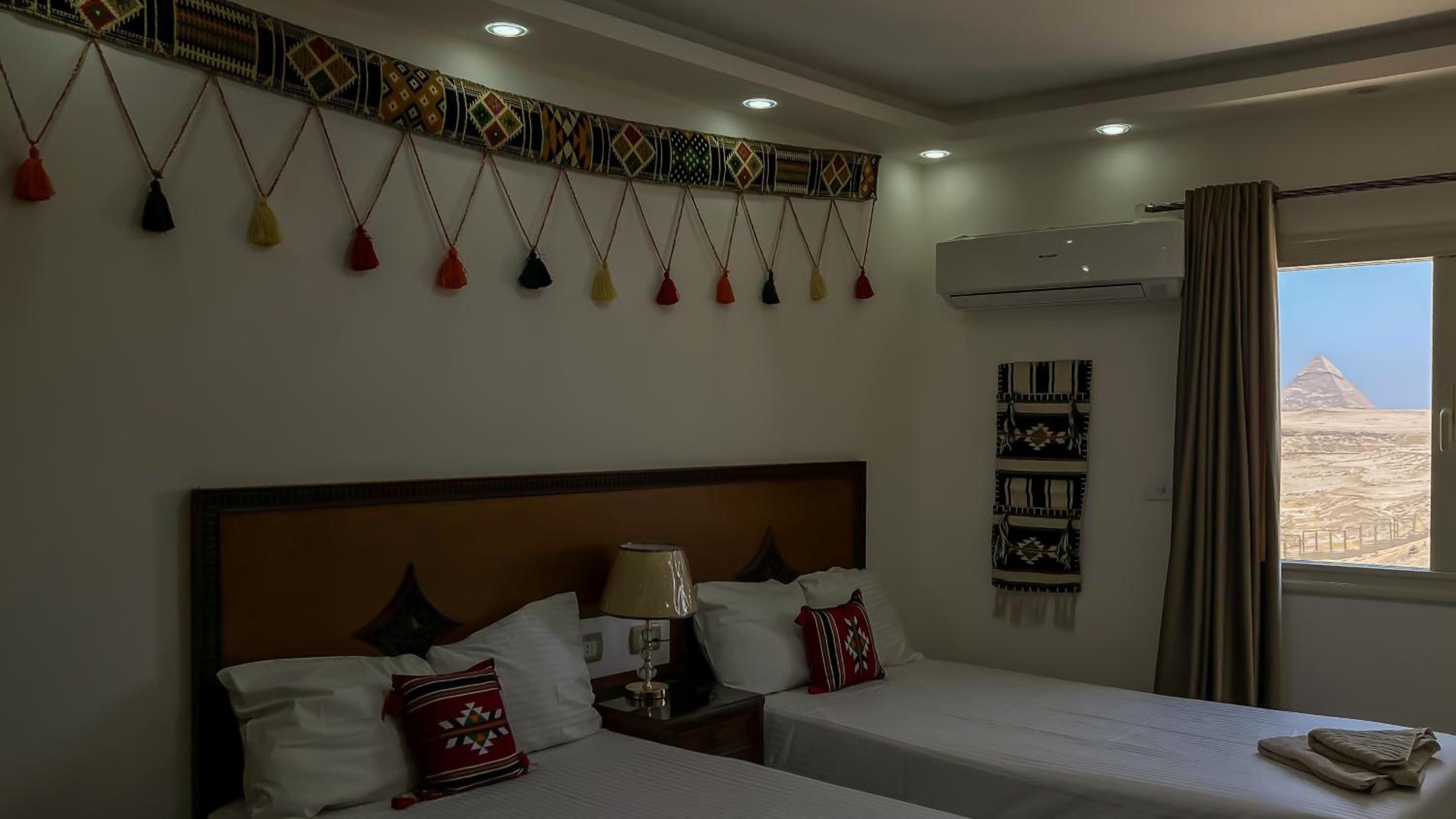 Atlantis Pyramids Inn New